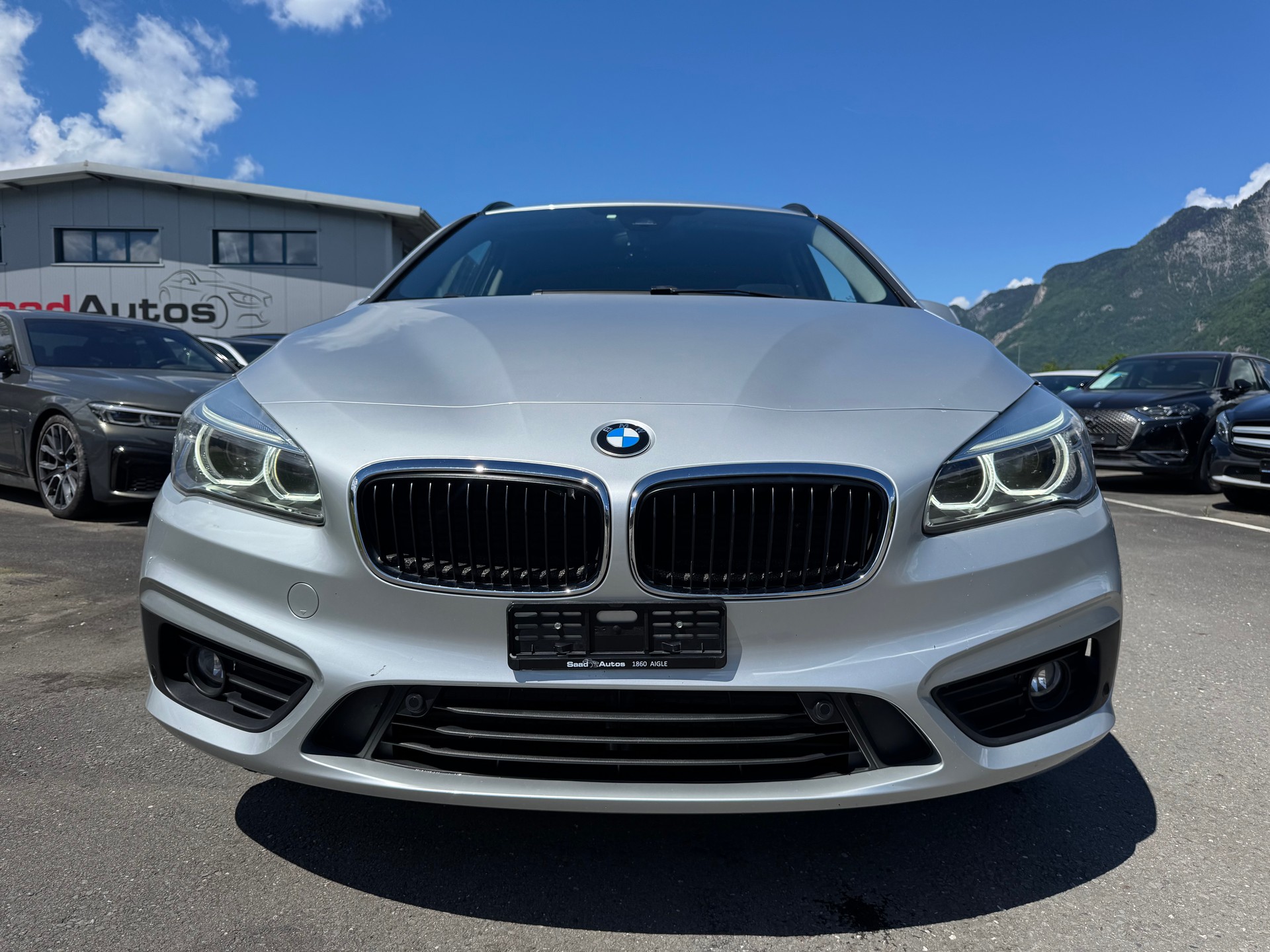 BMW 218d xDrive Gran Tourer Sport Line Steptronic-showroom-element-1