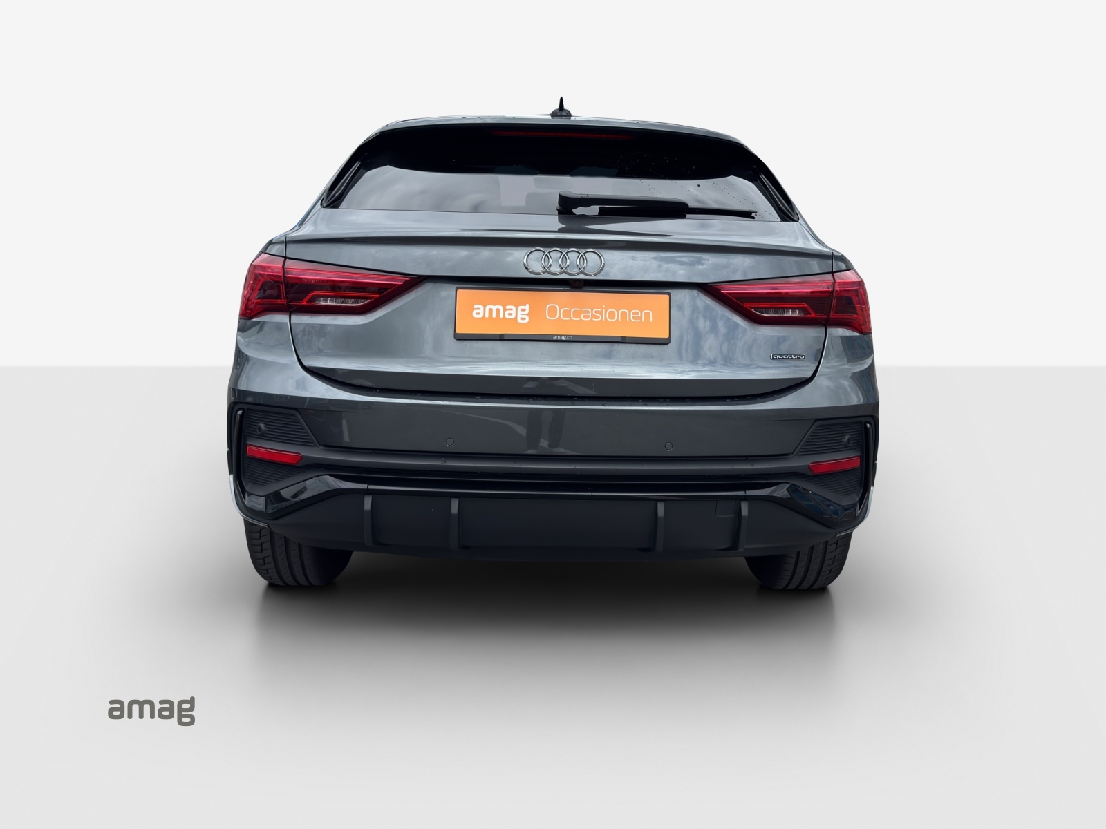 AUDI Q3 Sportback 45 TFSI S line quattro S-tronic-image-3