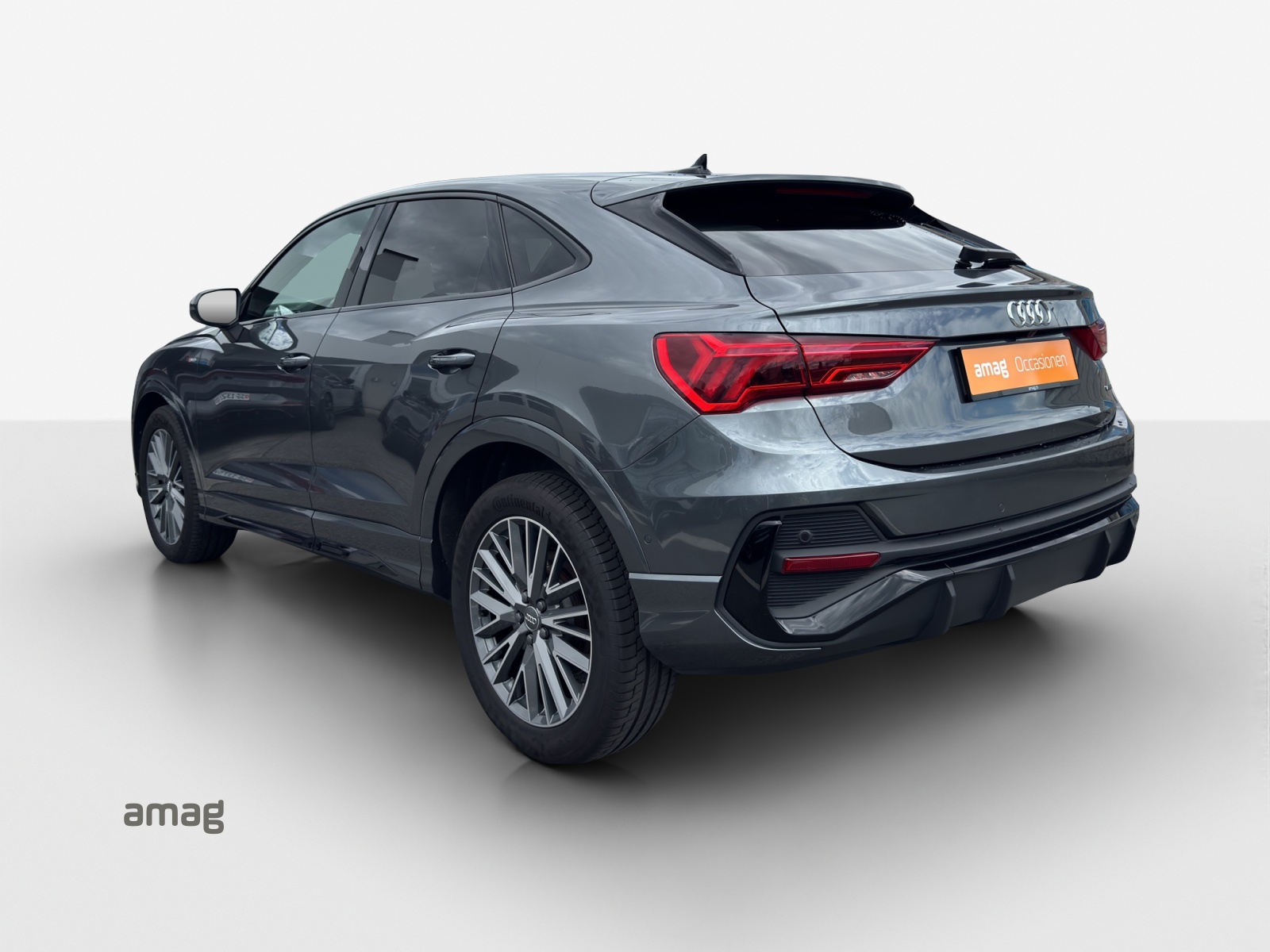 AUDI Q3 Sportback 45 TFSI S line quattro S-tronic-image-2