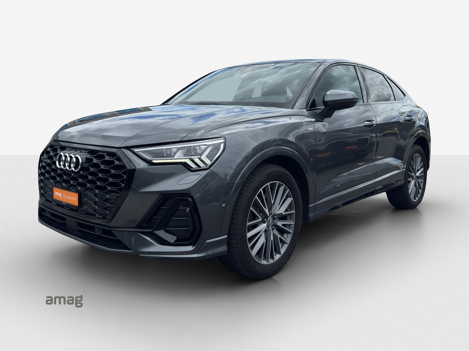 AUDI Q3 Sportback 45 TFSI S line quattro S-tronic-image-0