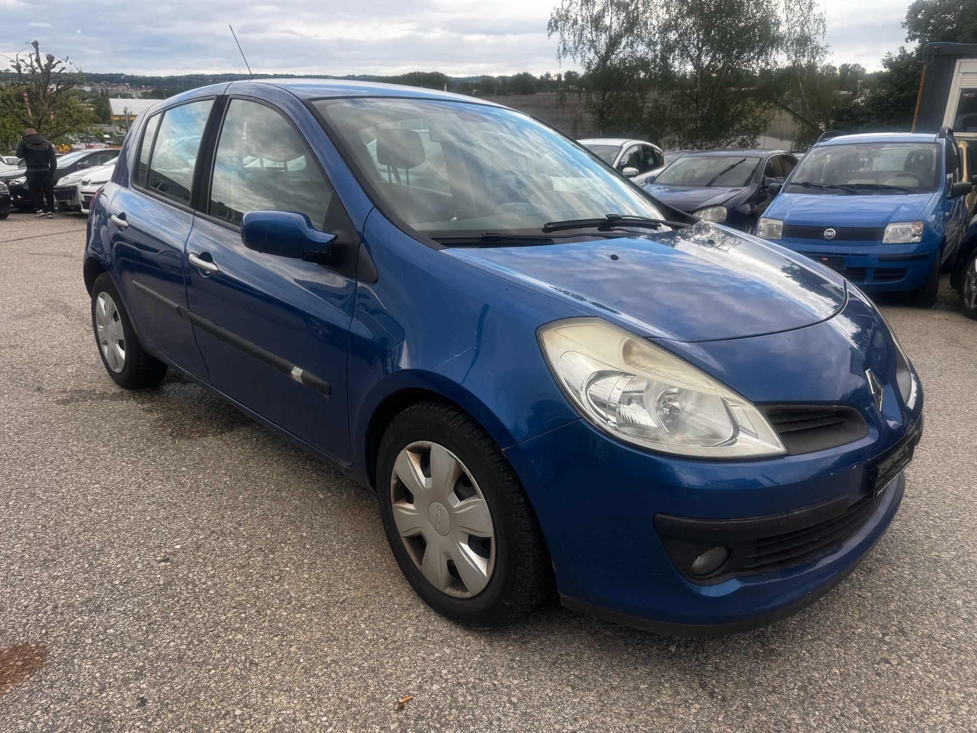 RENAULT Clio 1.2 16V Turbo Dynamique-image-2