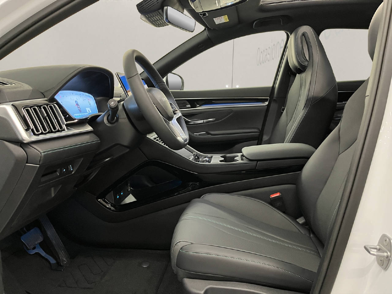BYD Seal U DM-i Design AWD-image-4