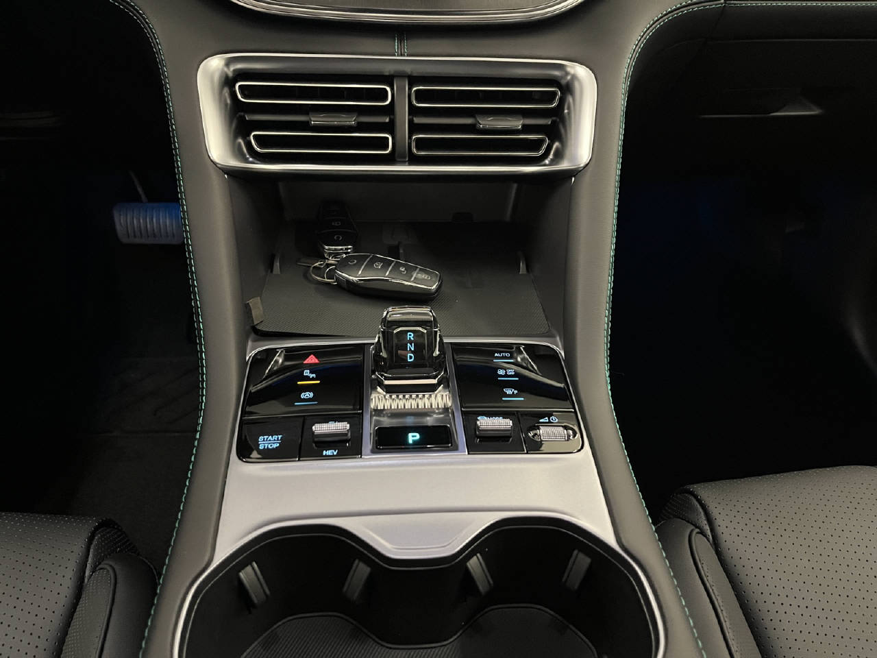 BYD Seal U DM-i Design AWD-image-8