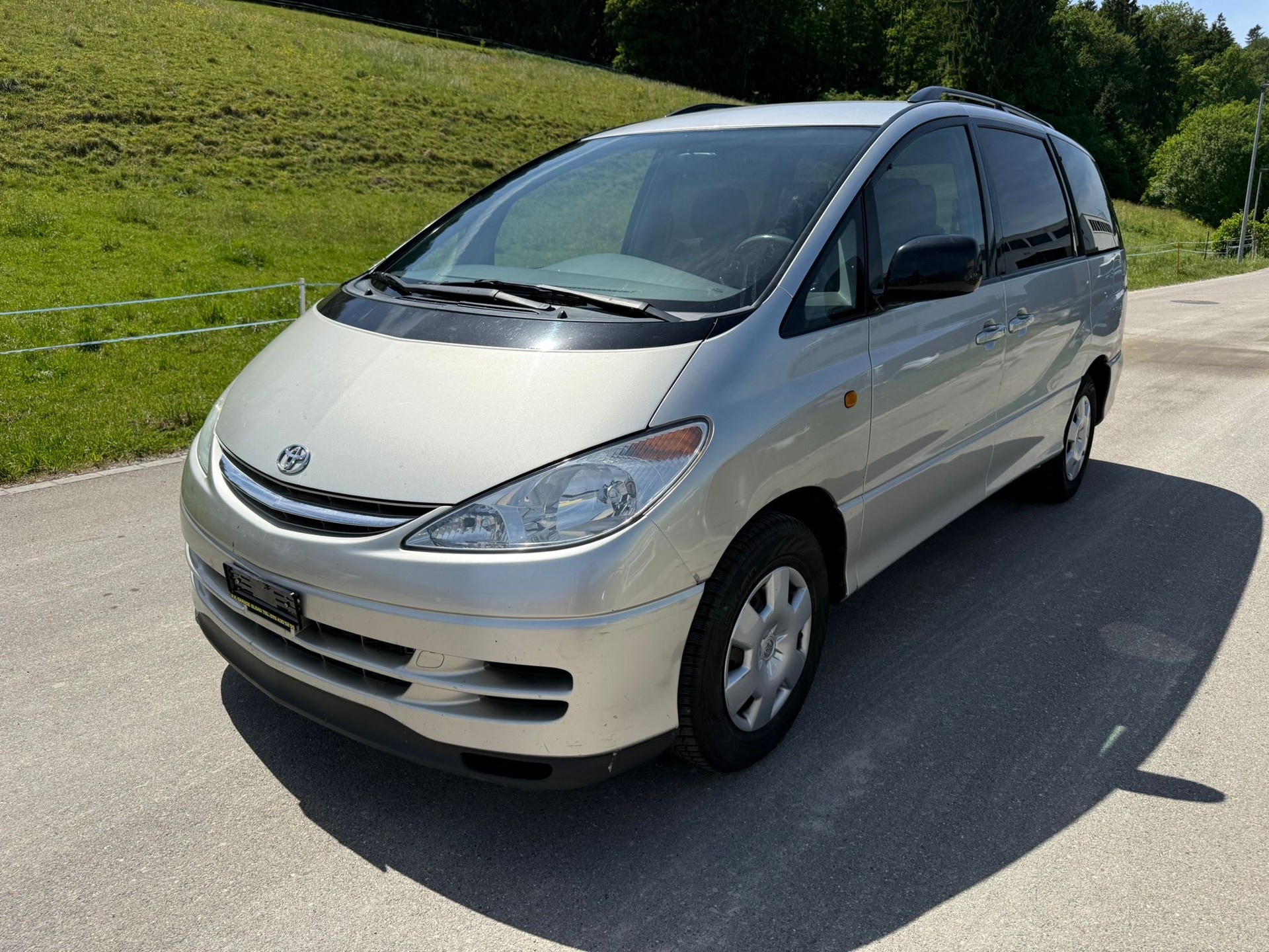 TOYOTA Previa 2.4 Linea Luna-image-1
