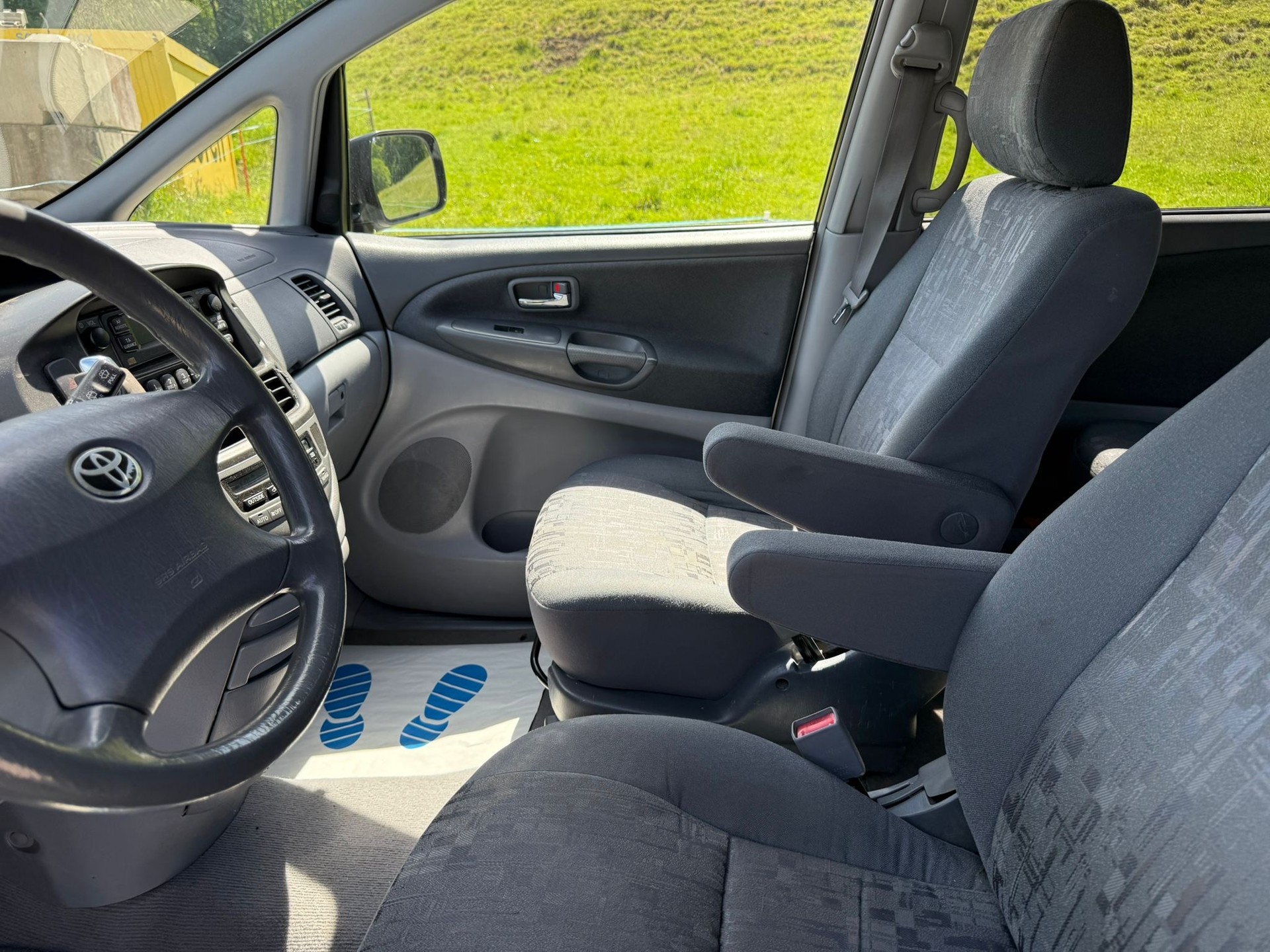 TOYOTA Previa 2.4 Linea Luna-image-12
