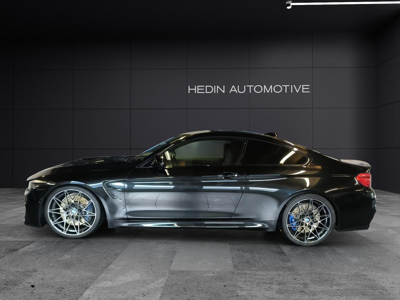 BMW M4 Competition Coupé-showroom-element-1