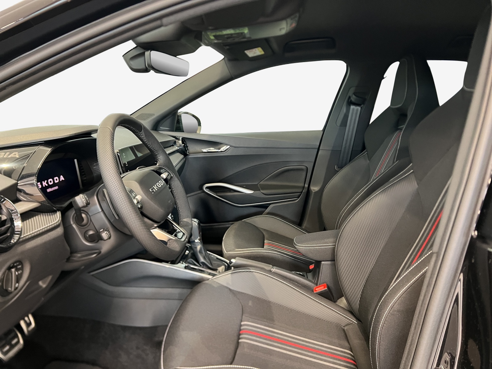 SKODA Fabia 1.5 TSI 130 DSG-image-4