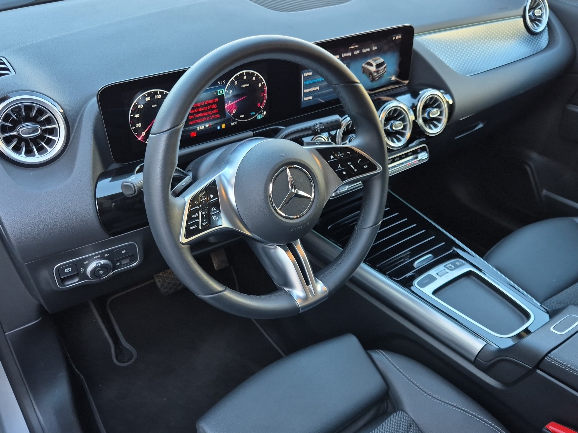 MERCEDES-BENZ GLA 250 4Matic 8G-DCT Swiss Star-image-9