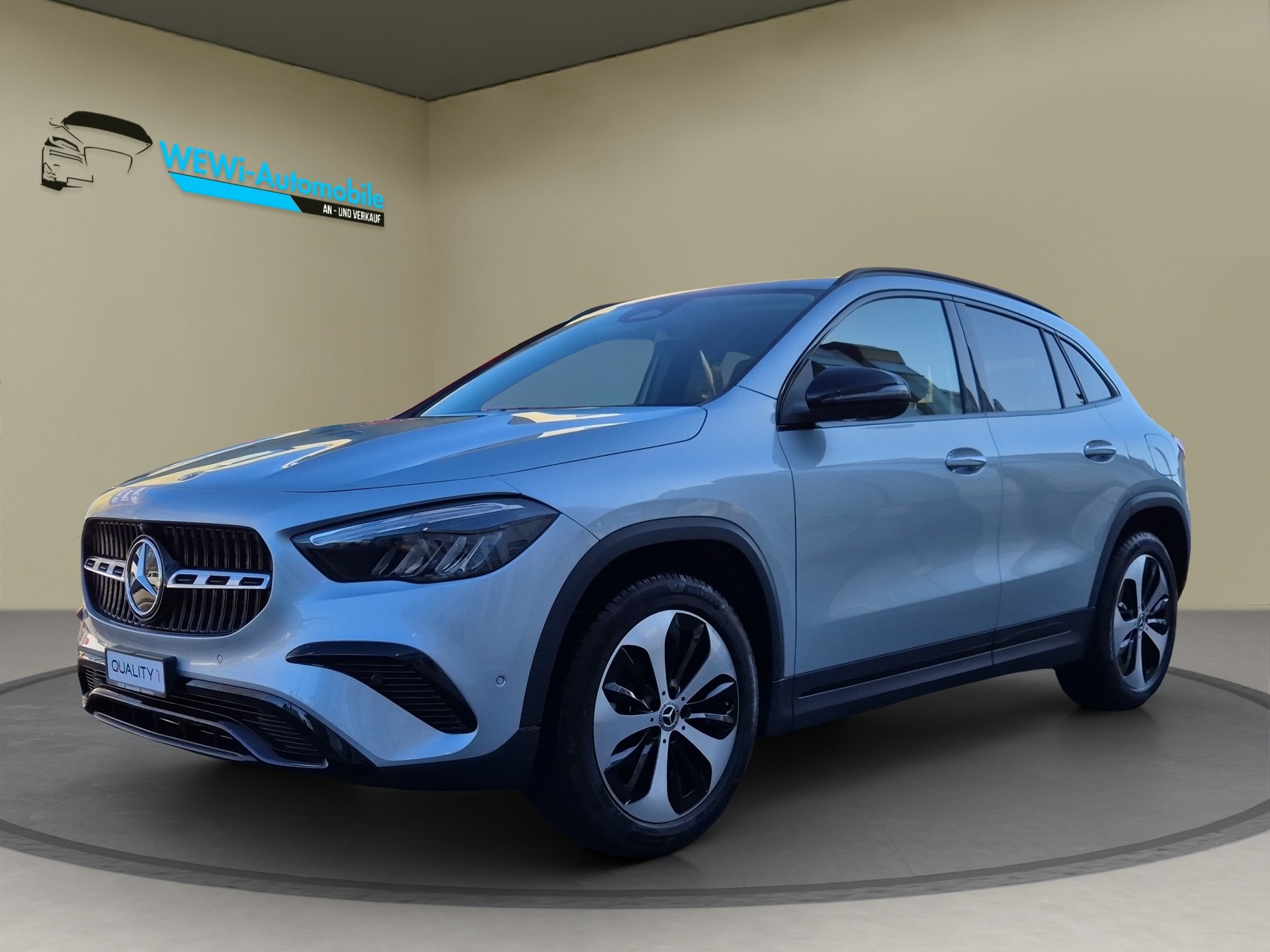 MERCEDES-BENZ GLA 250 4Matic 8G-DCT Swiss Star-image-6