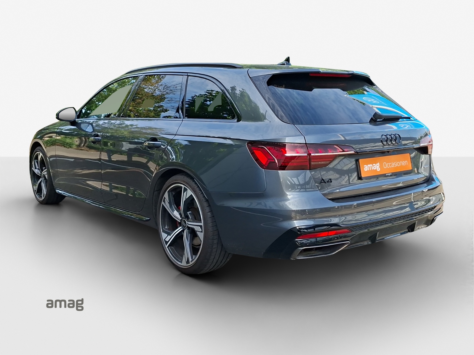AUDI A4 Avant 40 TDI quattro S-tronic-image-2