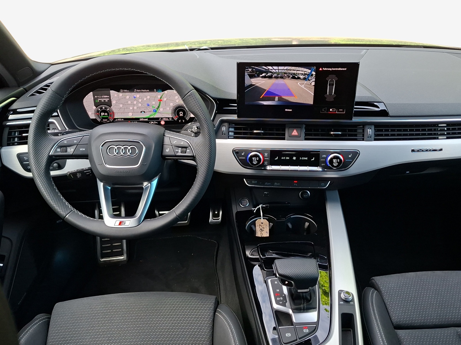 AUDI A4 Avant 40 TDI quattro S-tronic-image-8