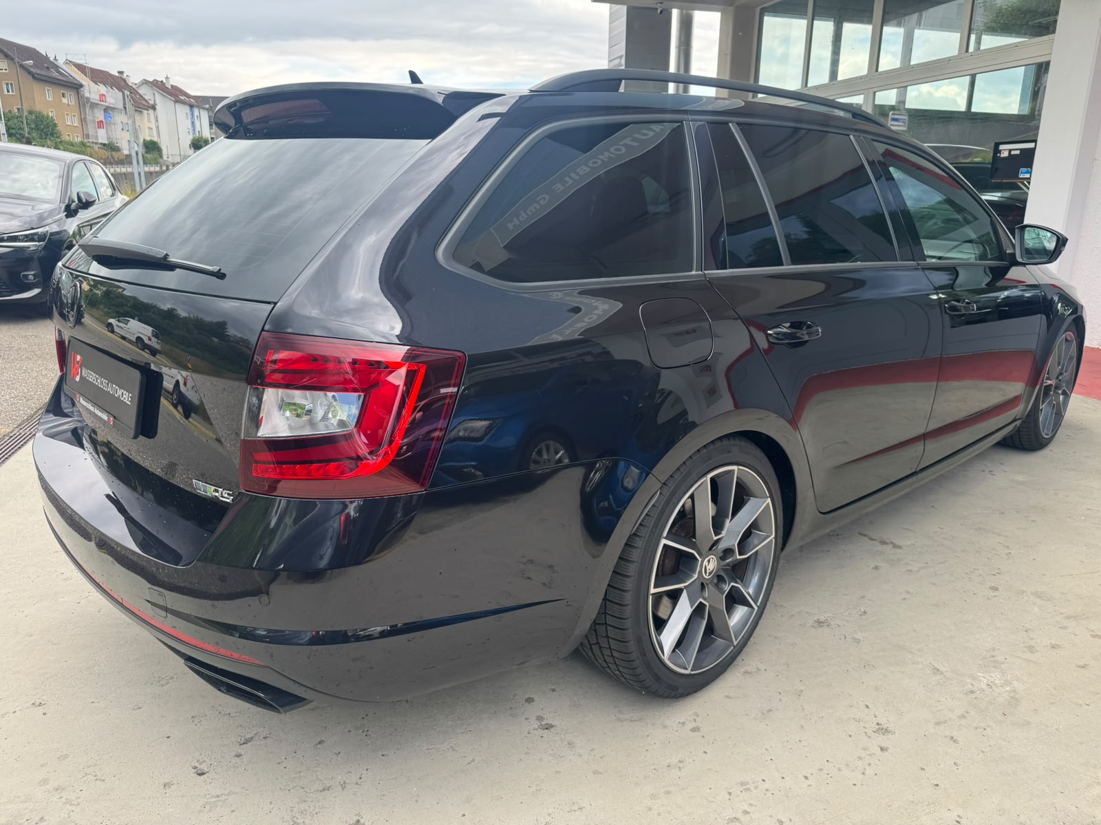 SKODA Octavia Combi 2.0 TSI RS DSG-image-6