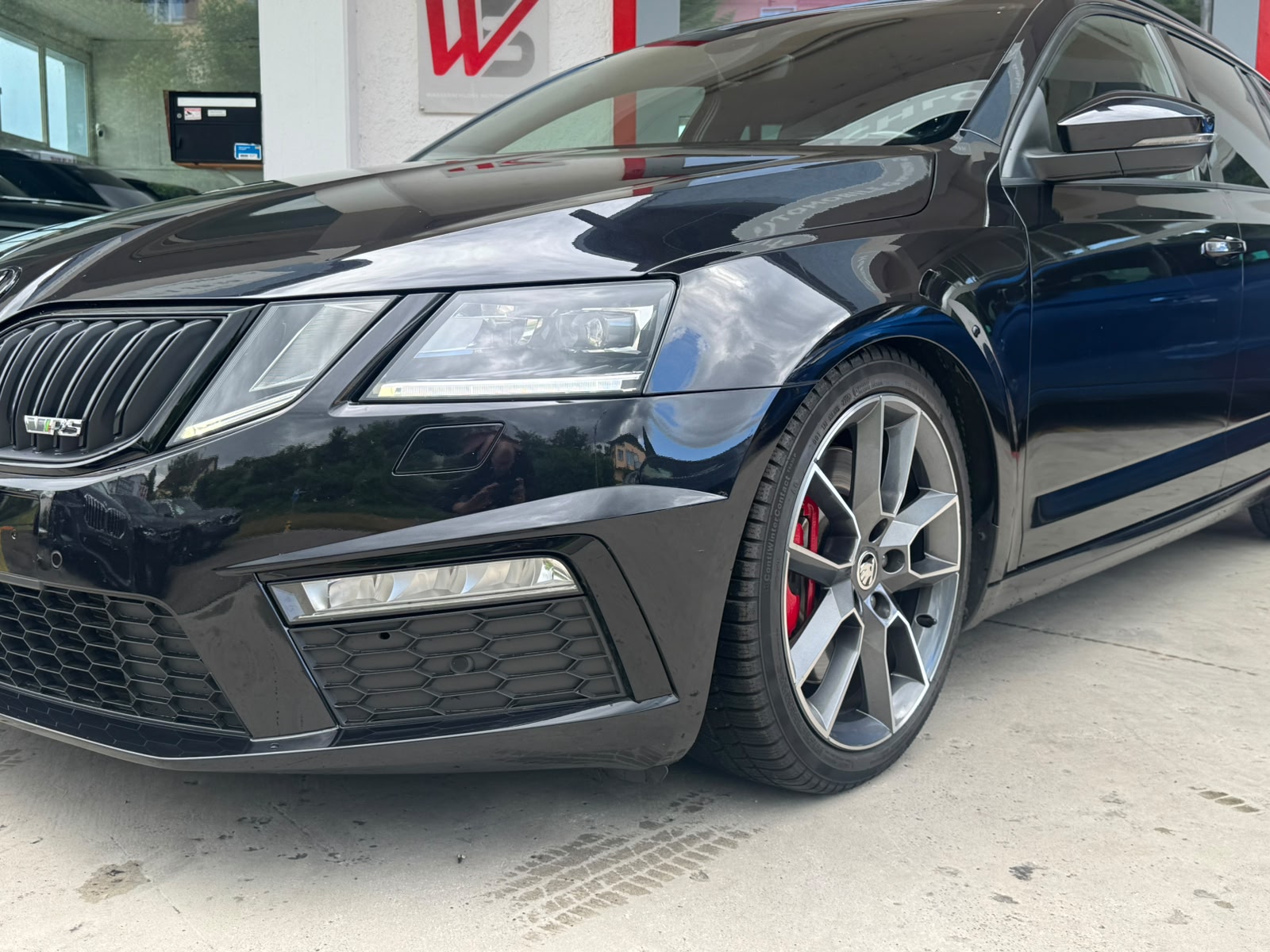 SKODA Octavia Combi 2.0 TSI RS DSG-image-3