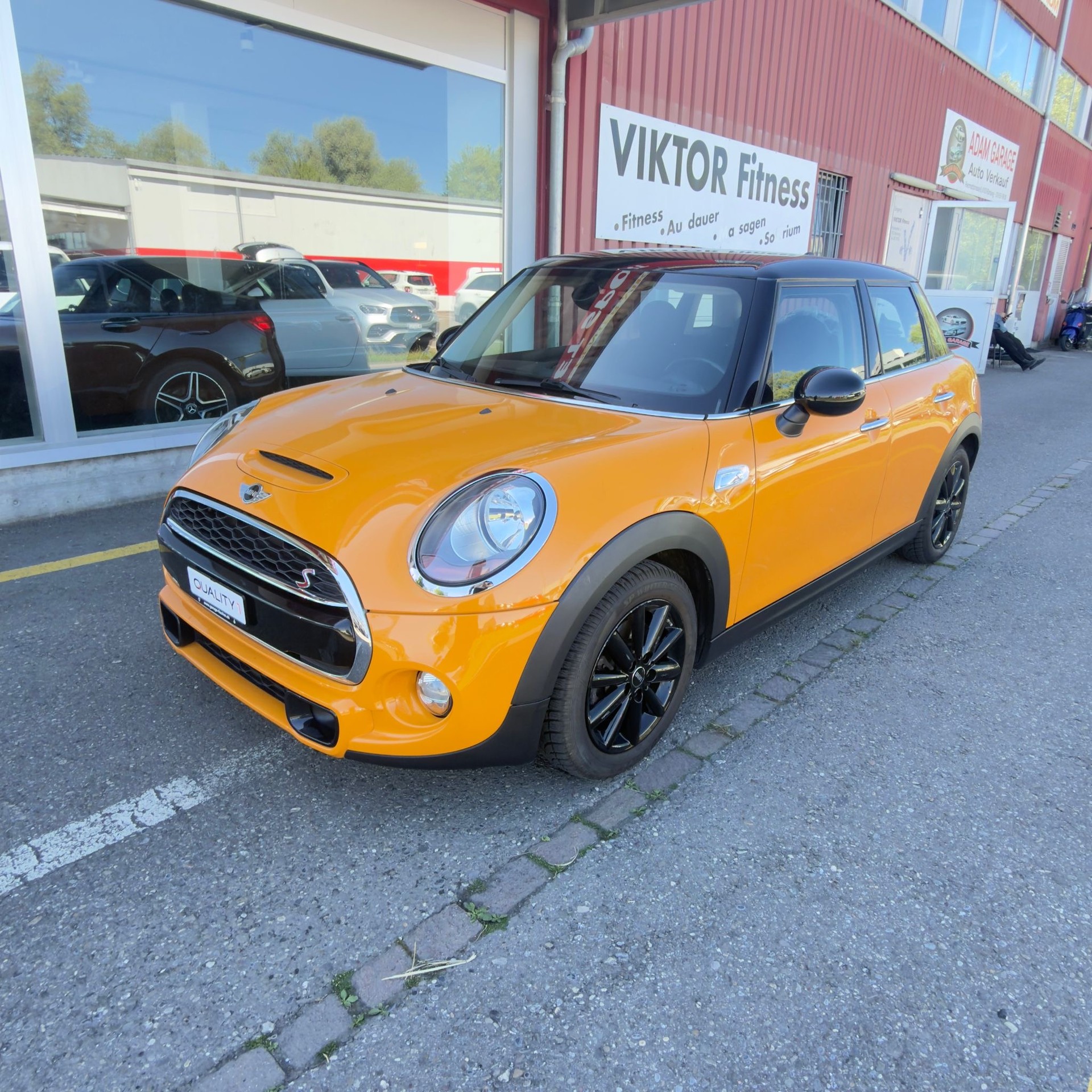 MINI Cooper S-image-1