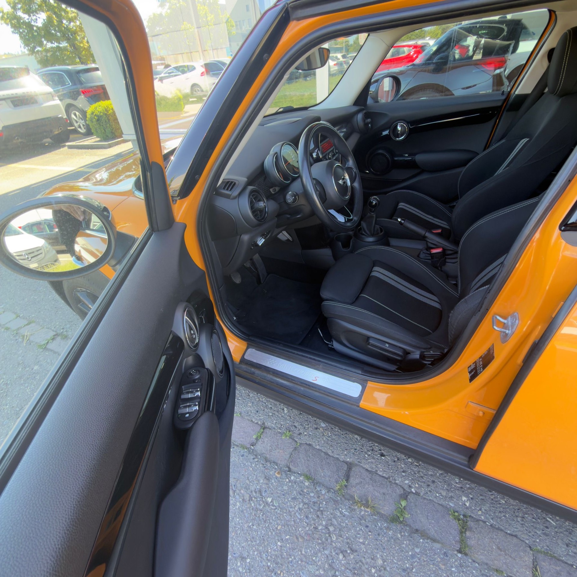 MINI Cooper S-image-8