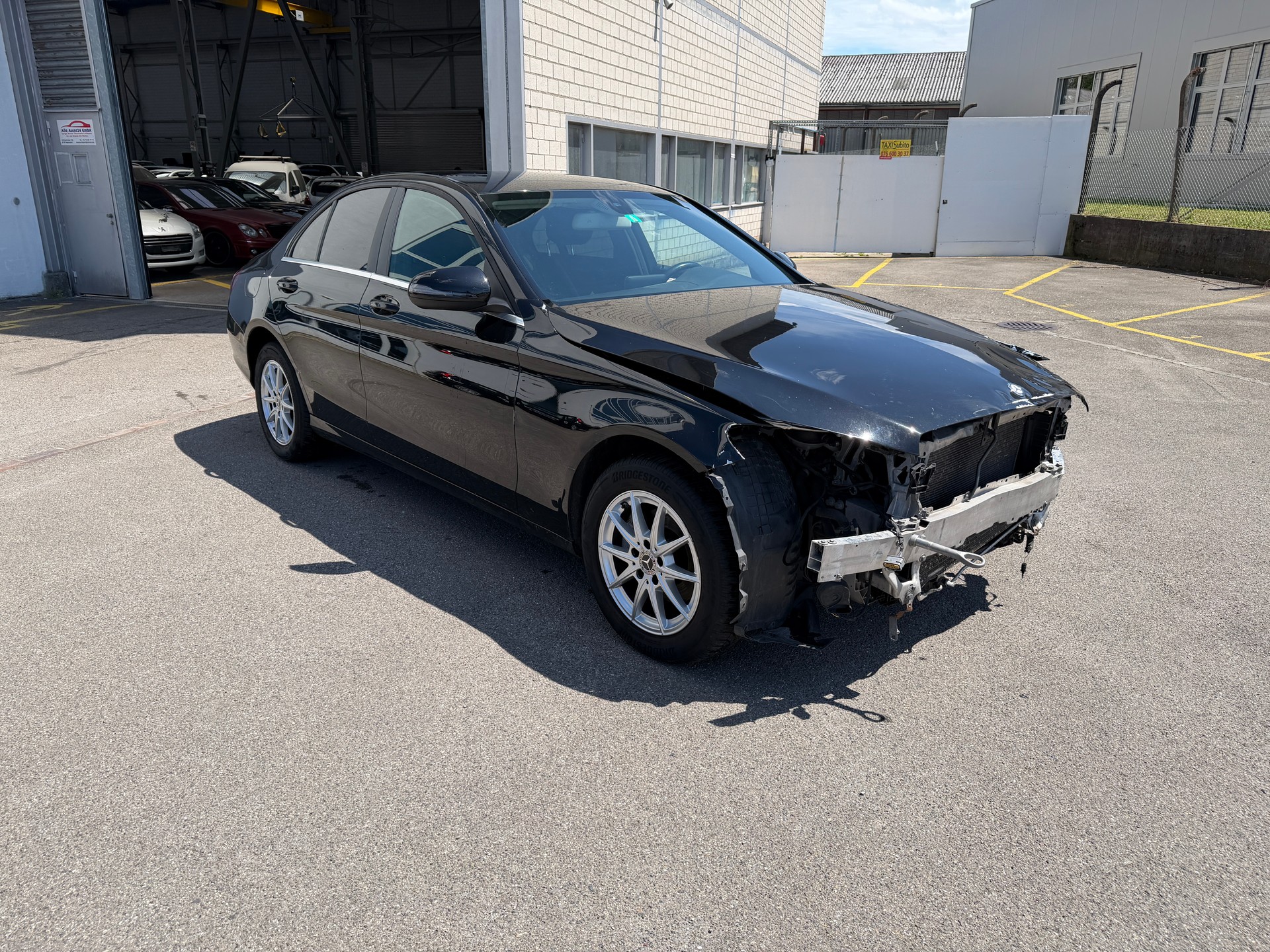 MERCEDES-BENZ C 180 BlueTEC AMG Line 7G-Tronic-image-4