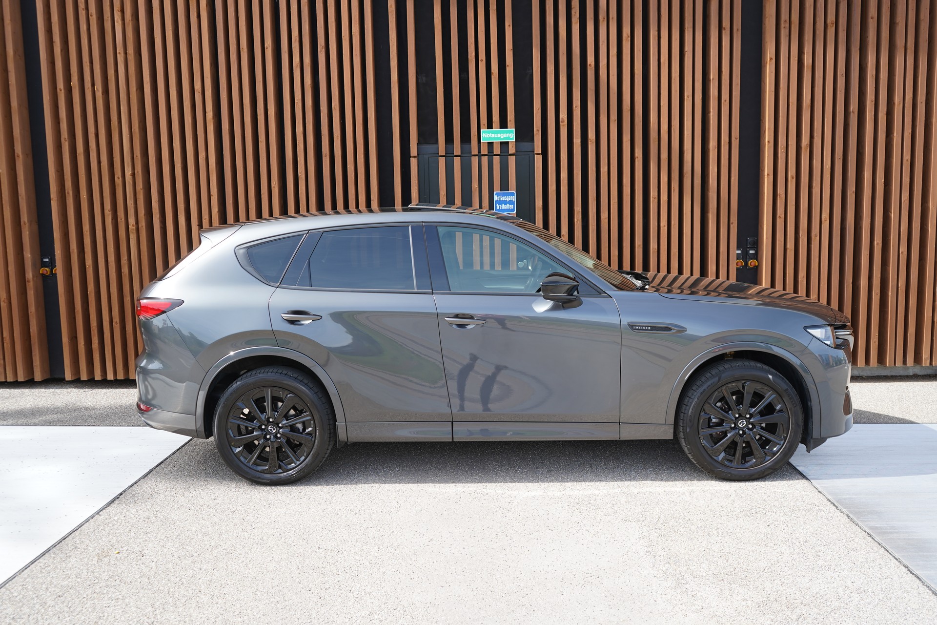 MAZDA CX-60 3.3L E-SKYACTIV D 254 MHEV AWD HOMURA l 254 PS-image-4