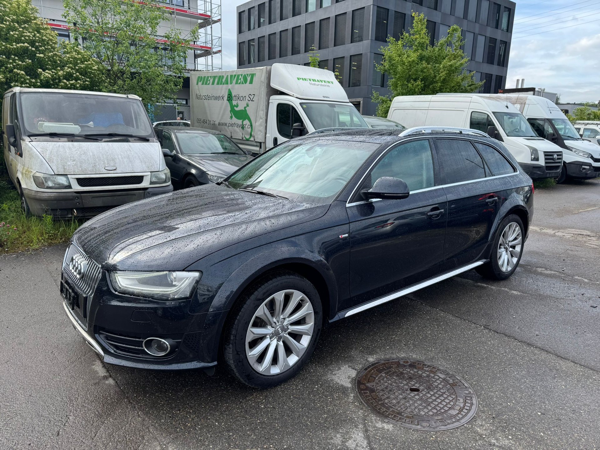 AUDI A4 allroad 3.0 TDI quattro S-tronic-image-2