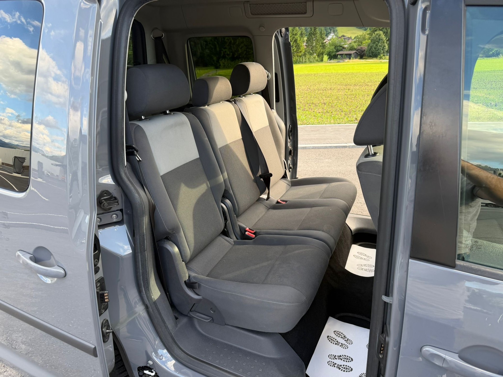 VW Caddy 2.0 TDI 4Motion Trendline-image-7