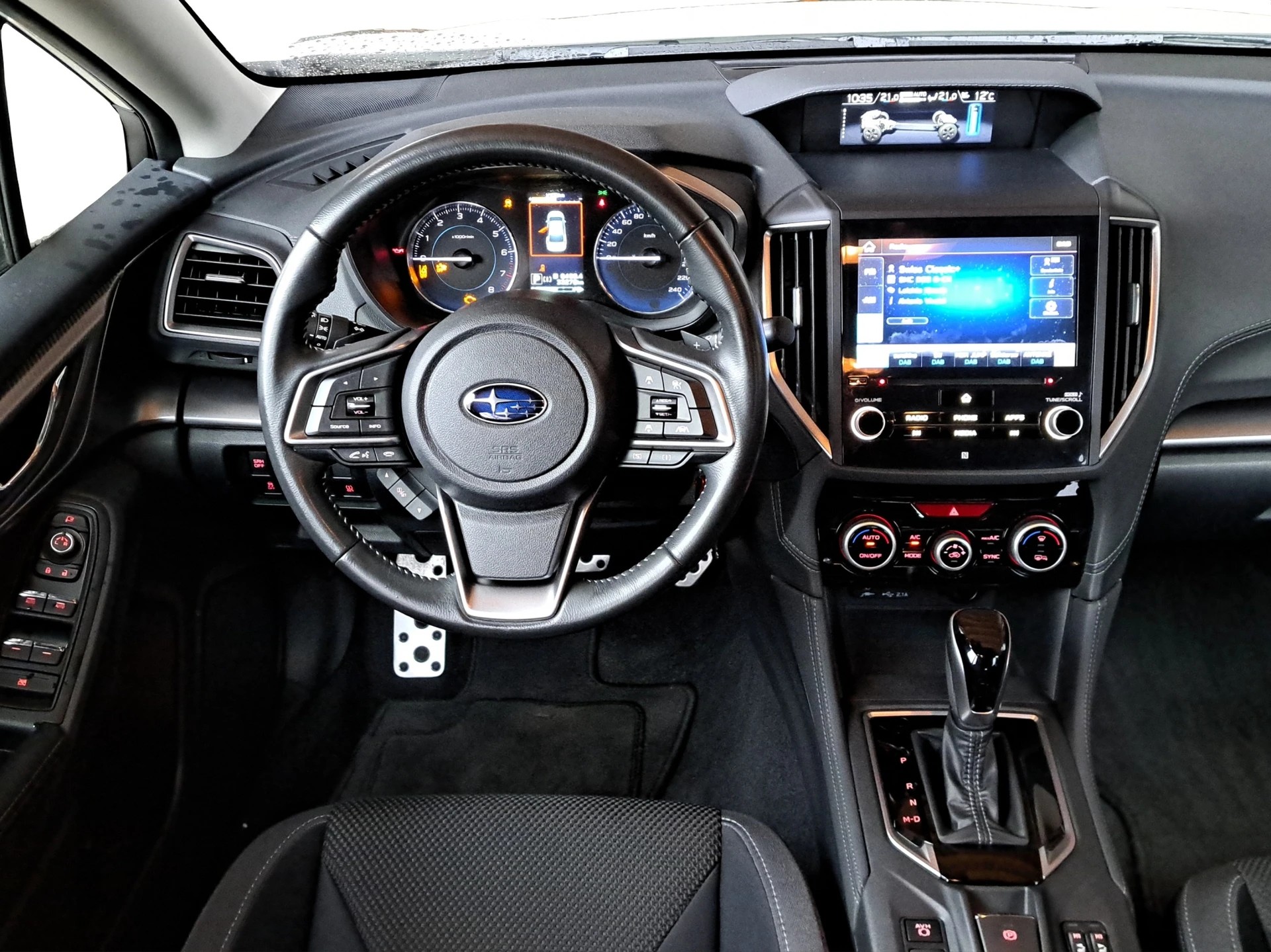 SUBARU Impreza 2.0i e-Boxer Luxury AWD CVT-image-8