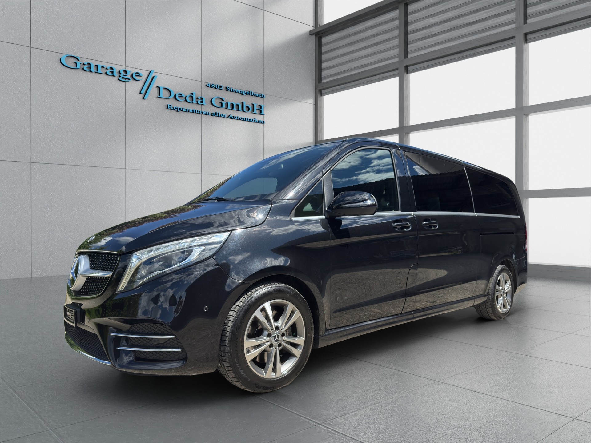 MERCEDES-BENZ V 220 d Avantgarde extralang 9G-Tronic-image-0