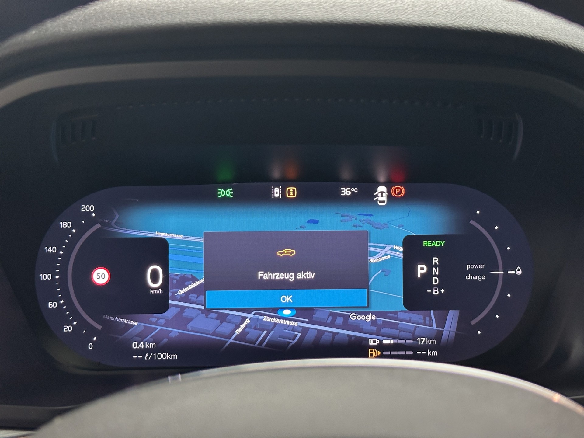 VOLVO XC60 T6 eAWD PluginHybrid Black Edition Plus Geartronic Facelift-image-11