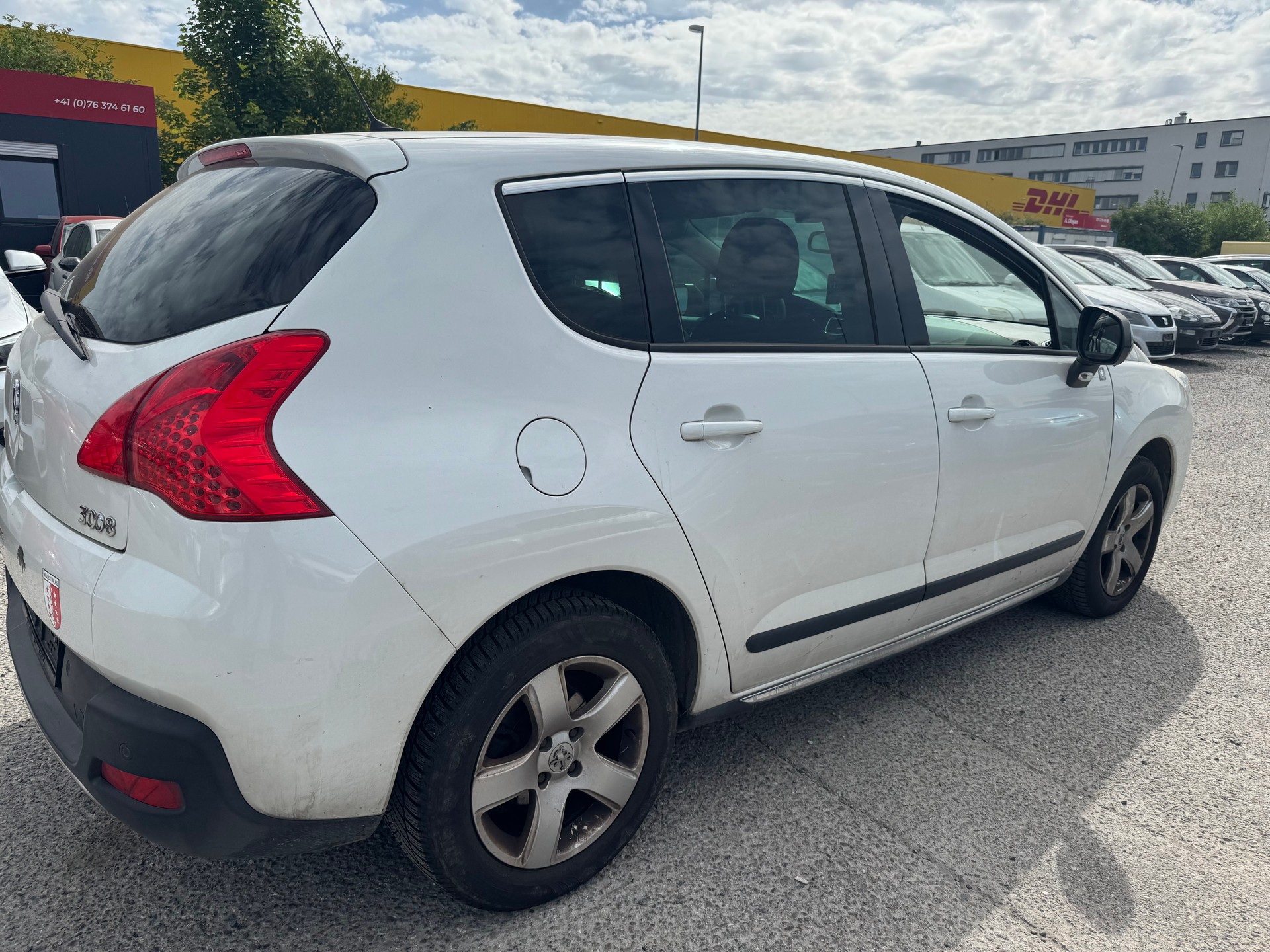 PEUGEOT 3008 1.6 16V T Platinum-image-4