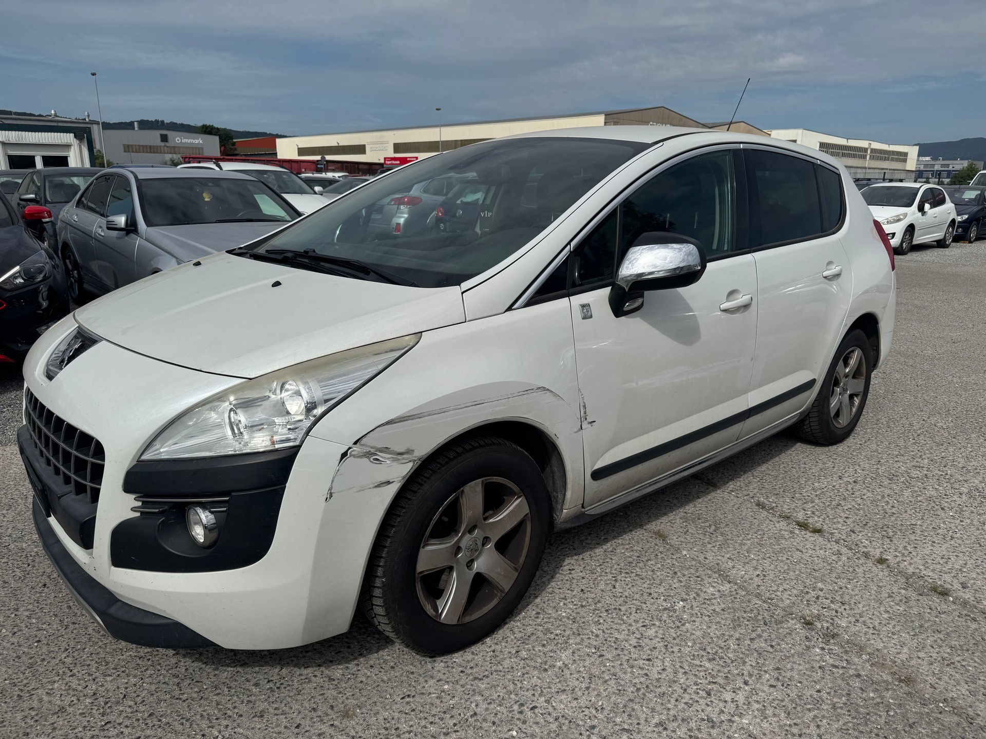 PEUGEOT 3008 1.6 16V T Platinum-image-2