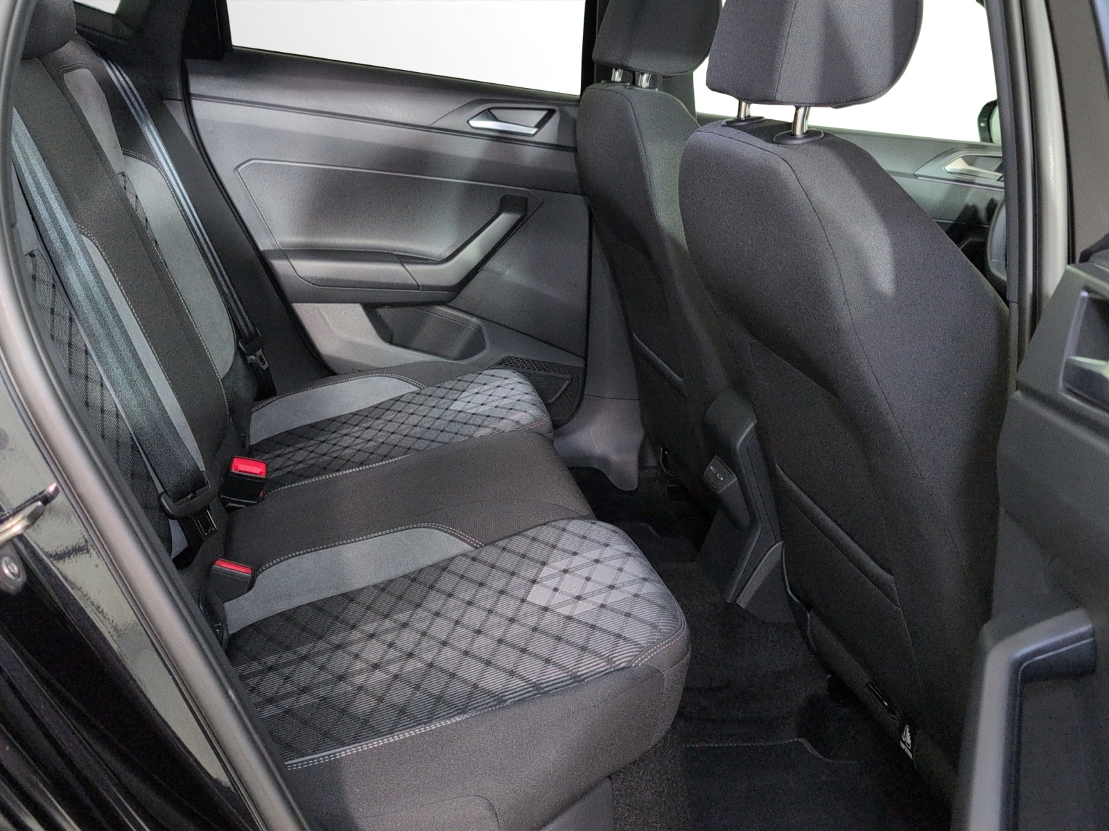 VW Polo 1.0 TSI R-Line United DSG-image-8