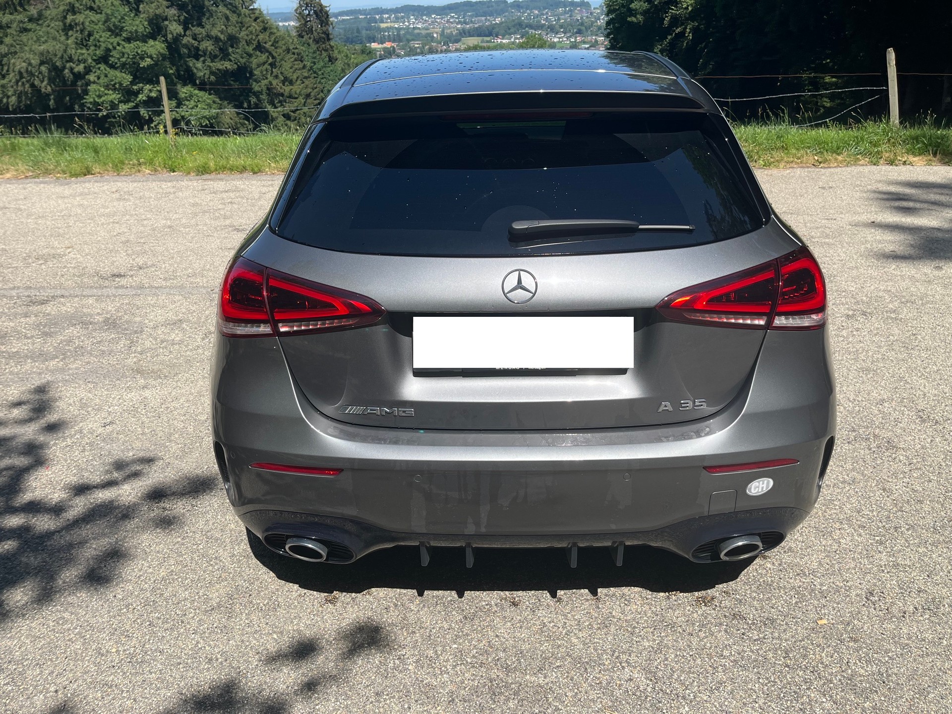 MERCEDES-BENZ A 35 AMG 4matic-image-2