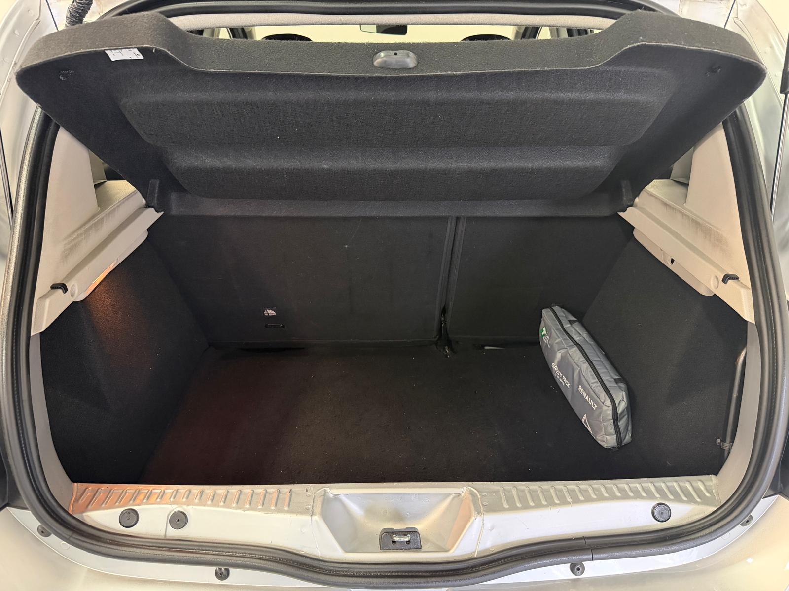 DACIA Sandero 1.0 Essential-image-11