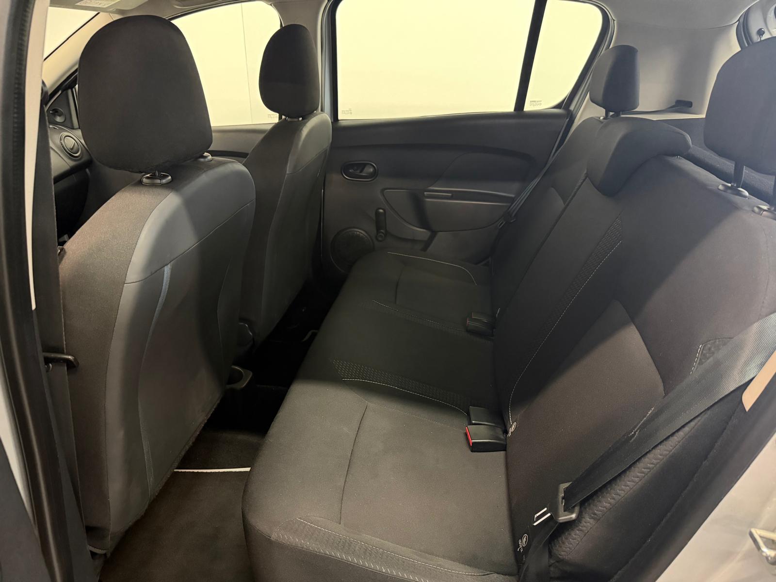 DACIA Sandero 1.0 Essential-image-15