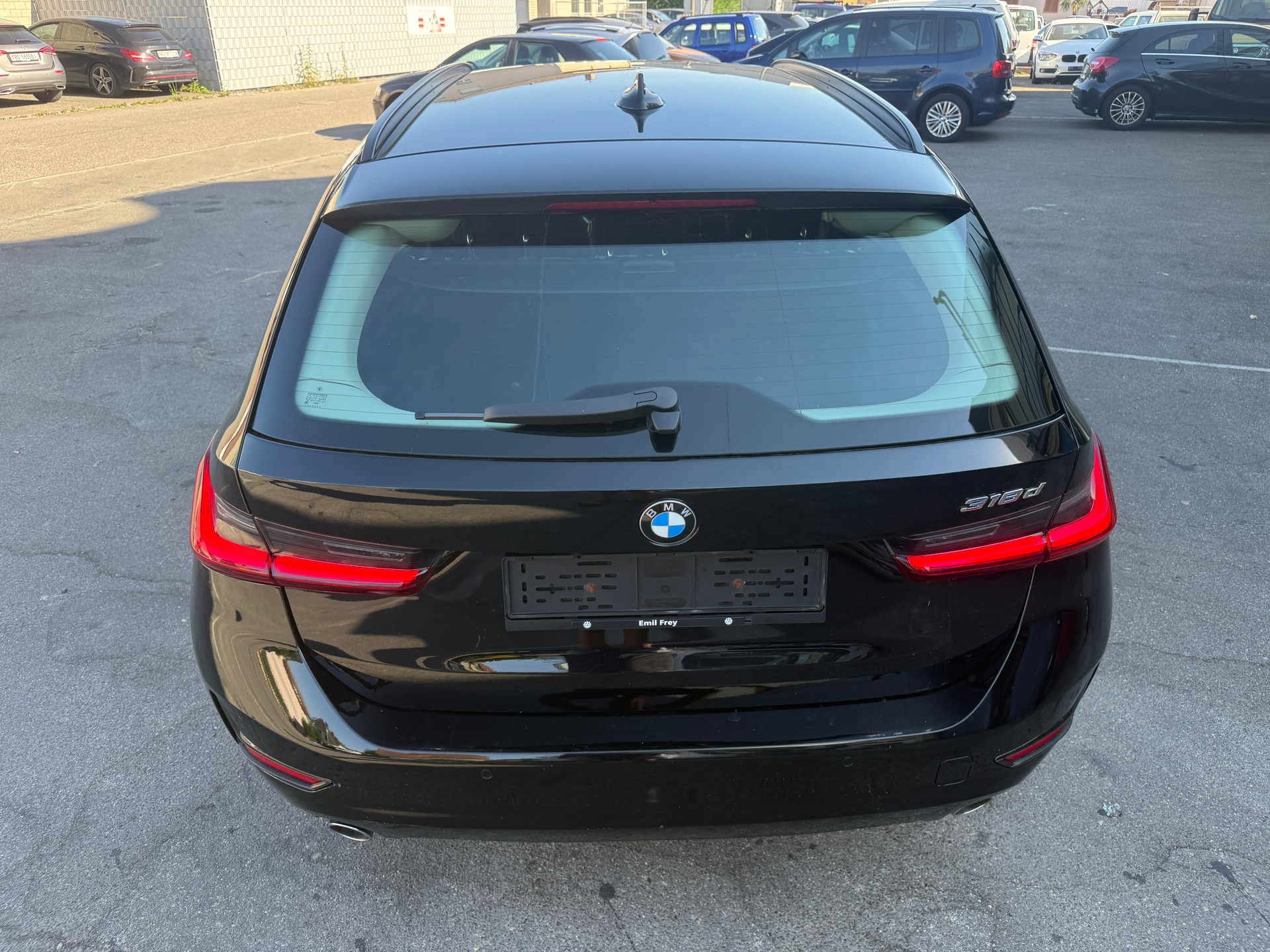 BMW 318d 48V Touring Steptronic-image-5
