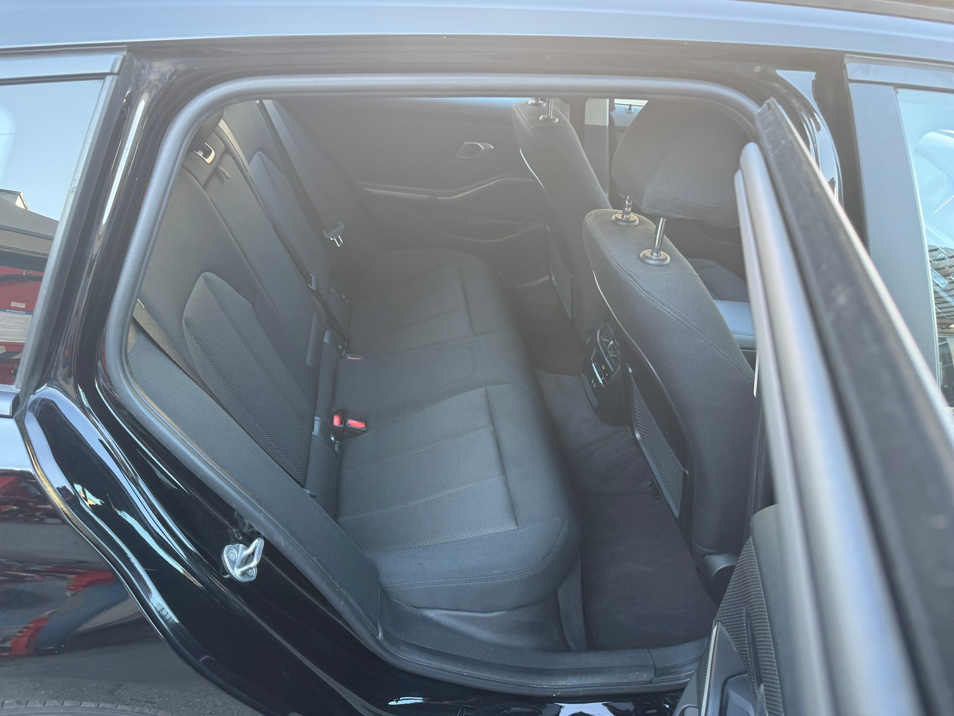 BMW 318d 48V Touring Steptronic-image-8