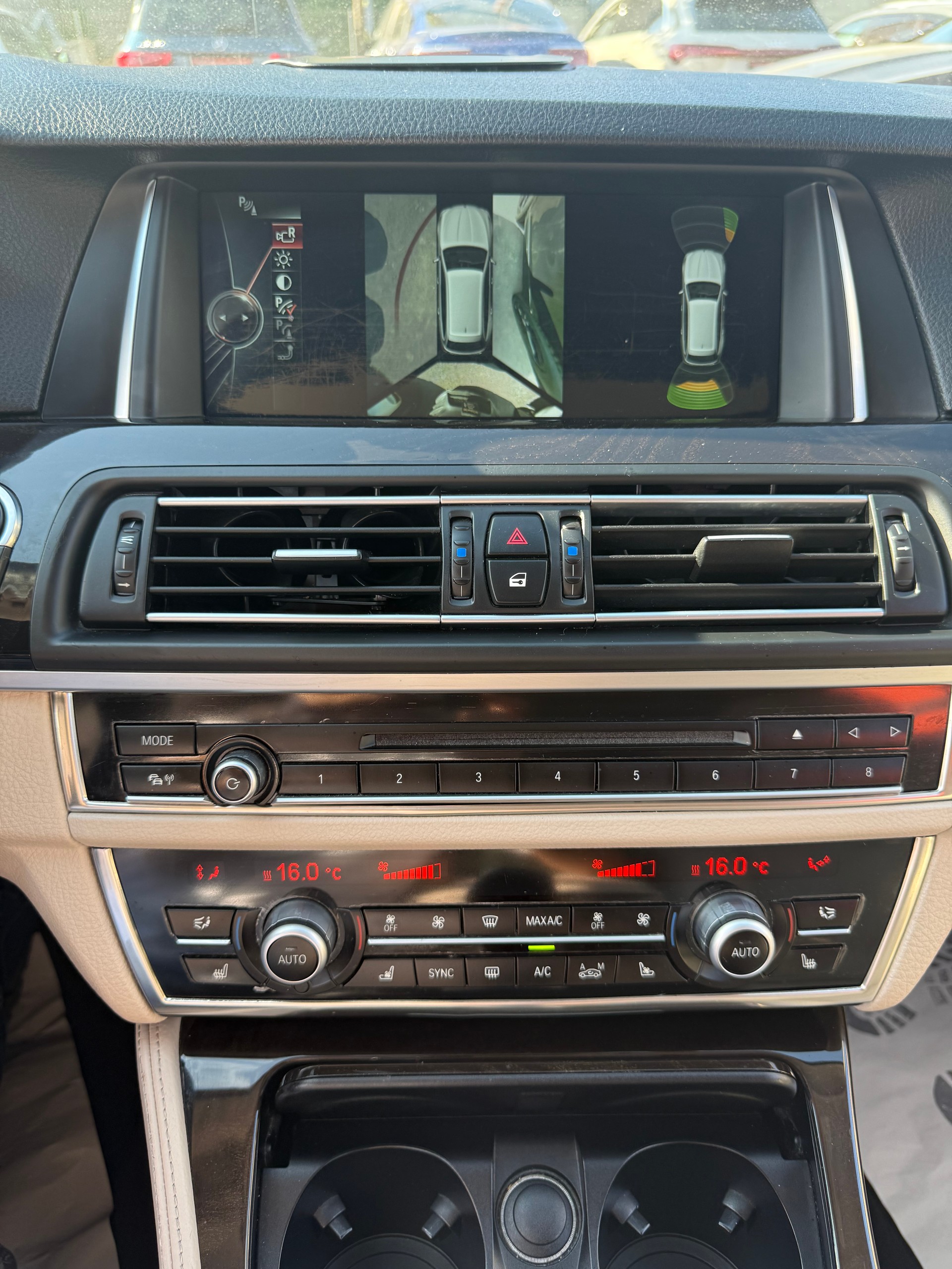 BMW 535i Touring xDrive Luxury Line Steptronic-image-7