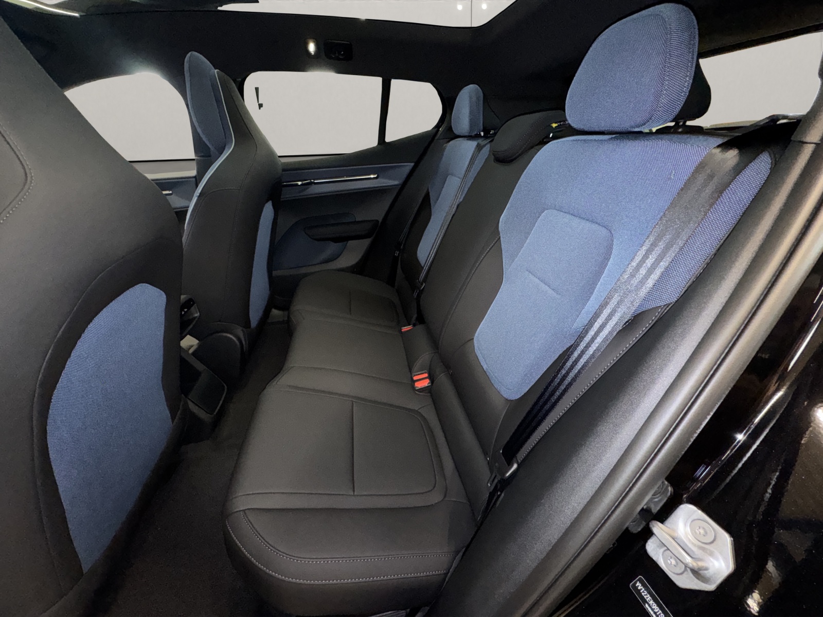 VOLVO EX30 P8 Ultra AWD-image-10