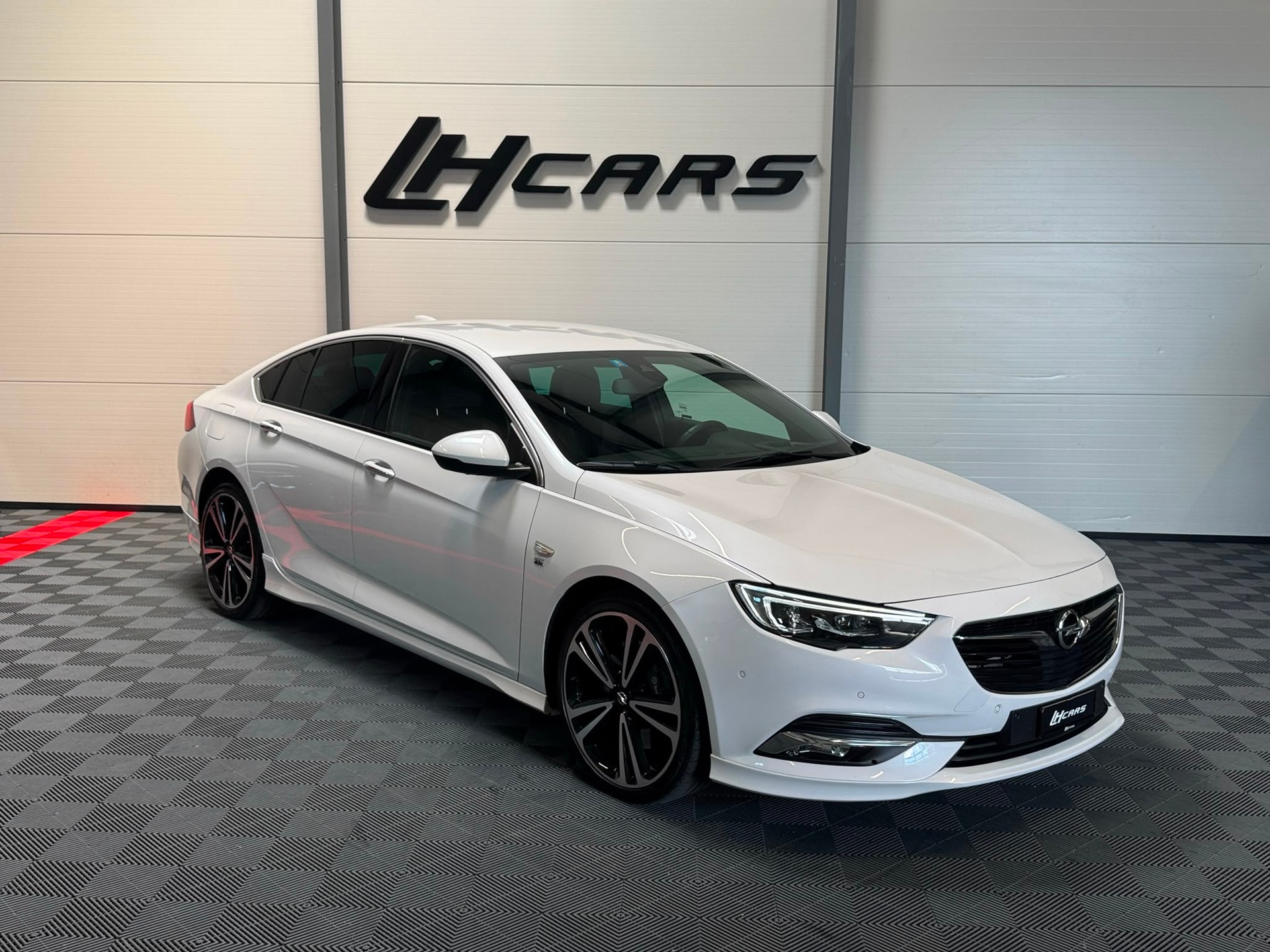 OPEL Insignia Grand Sport 2.0 T Excellence AWD-image-5