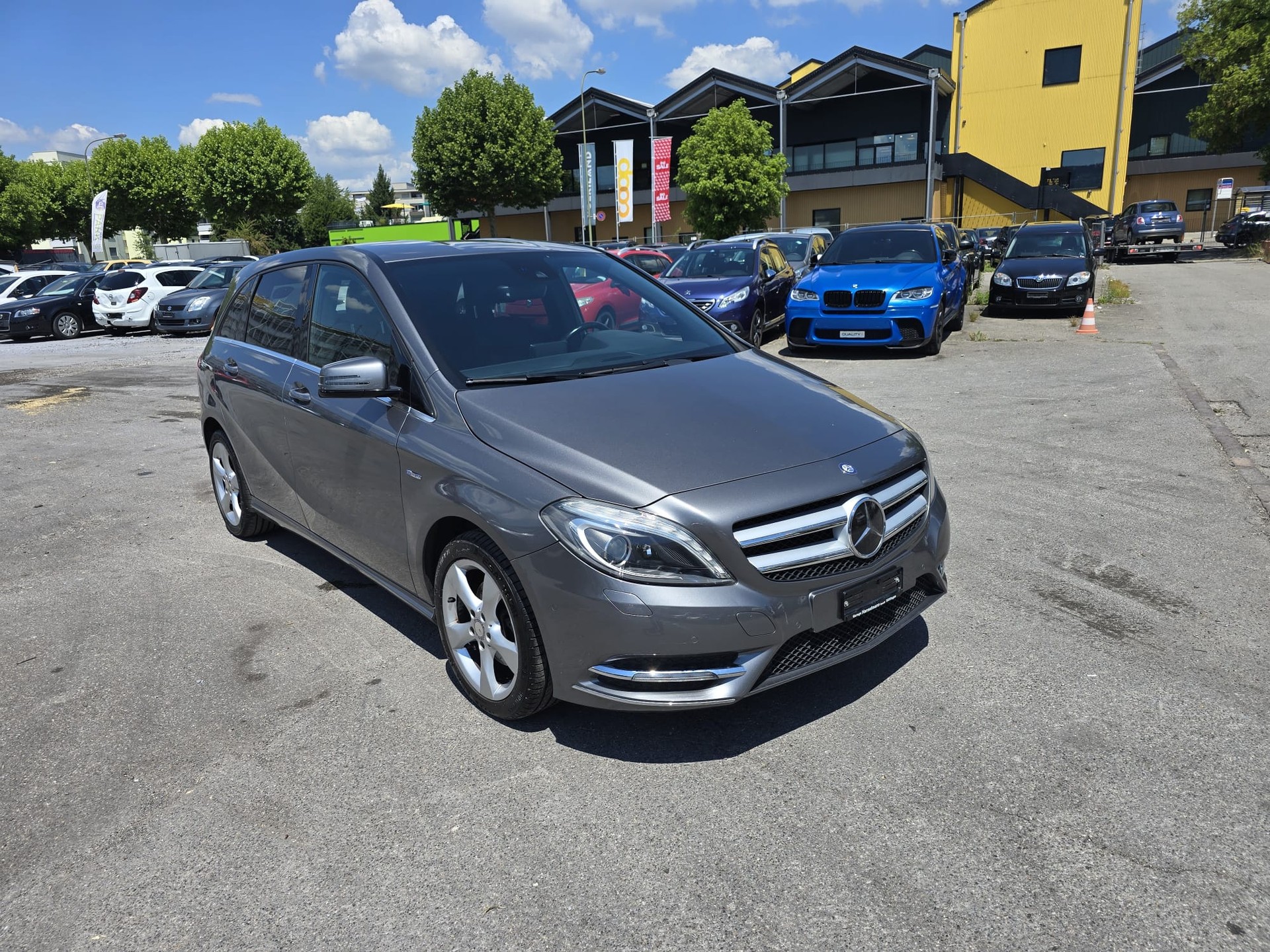 MERCEDES-BENZ B 200 7G-DCT-image-1