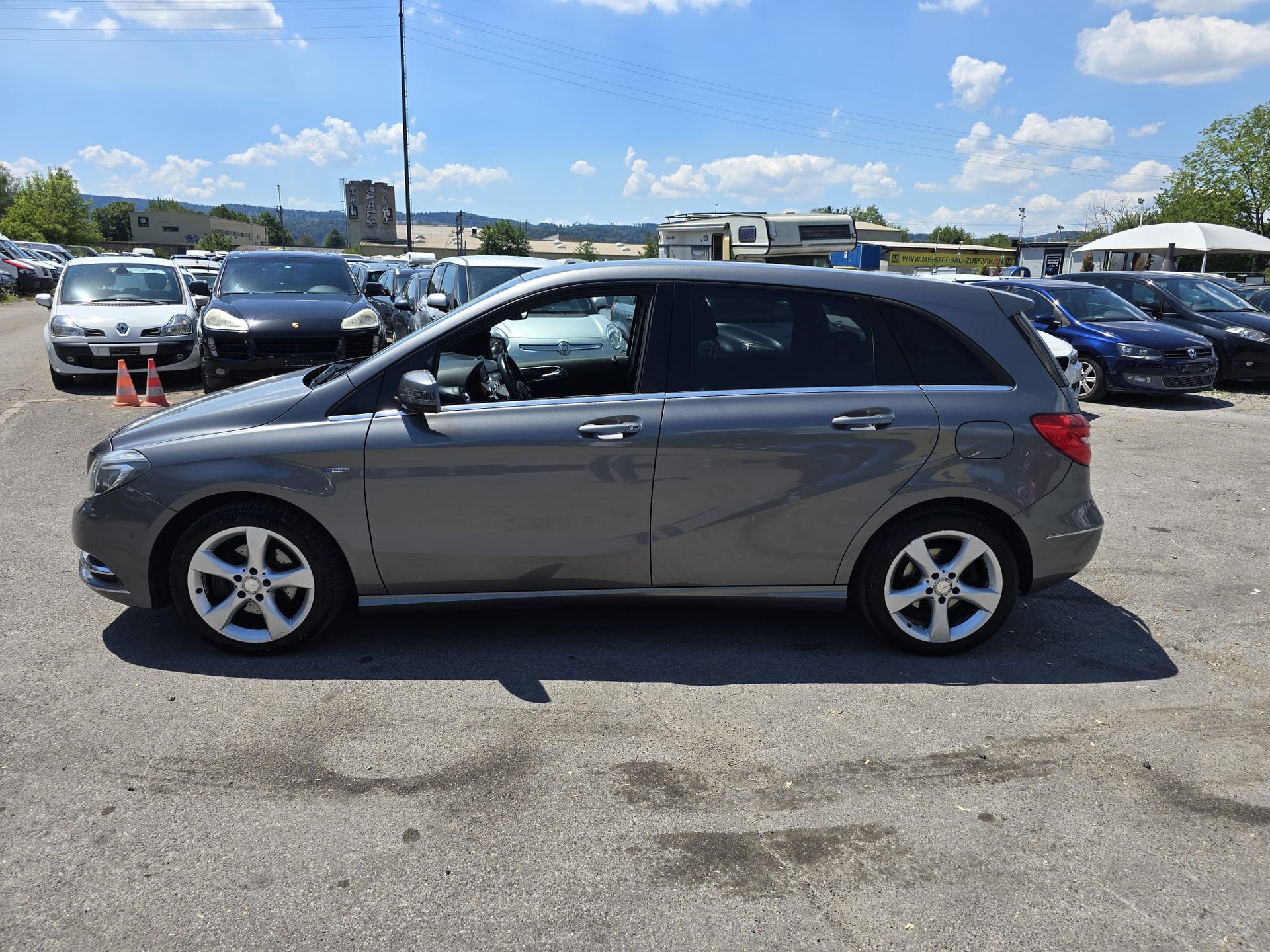 MERCEDES-BENZ B 200 7G-DCT-image-6