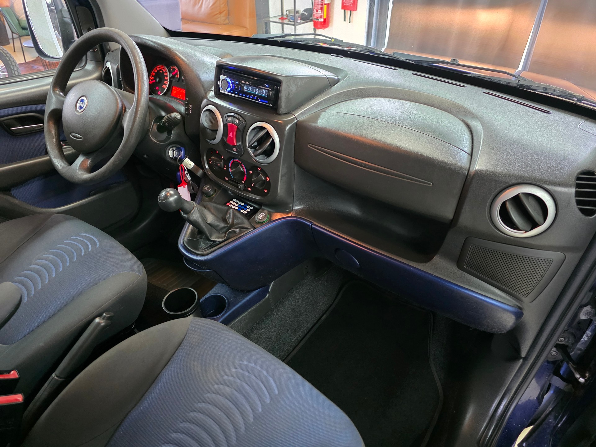 FIAT Doblò 1.9 JTD Malibu-image-8