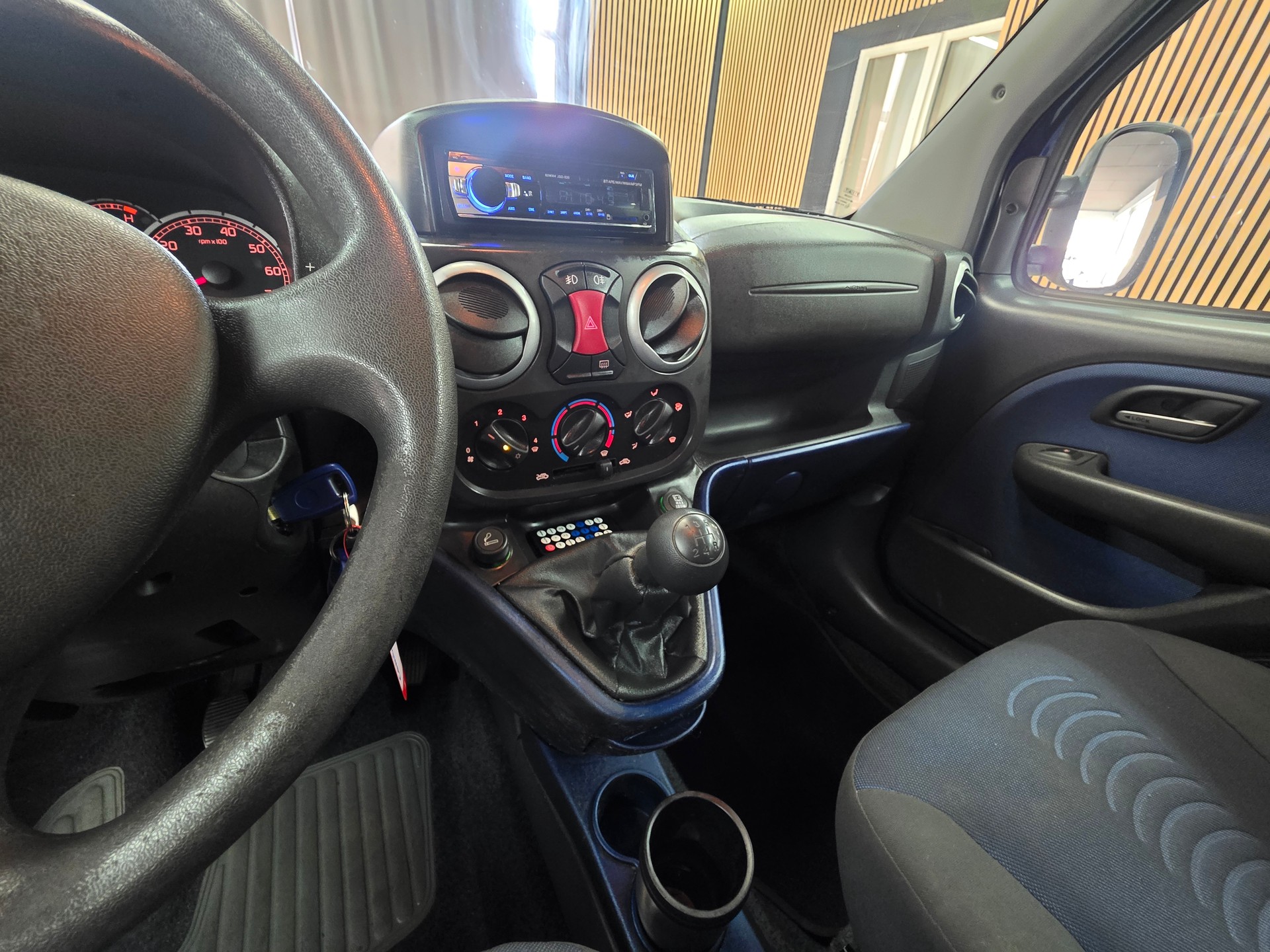 FIAT Doblò 1.9 JTD Malibu-image-11