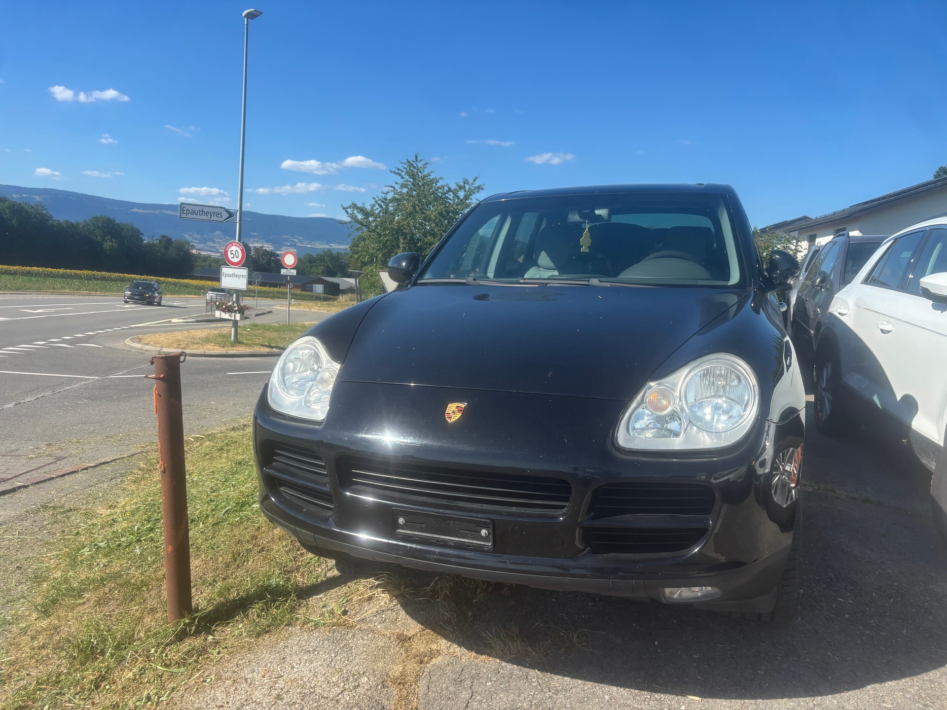 PORSCHE CAYENNE-image-0