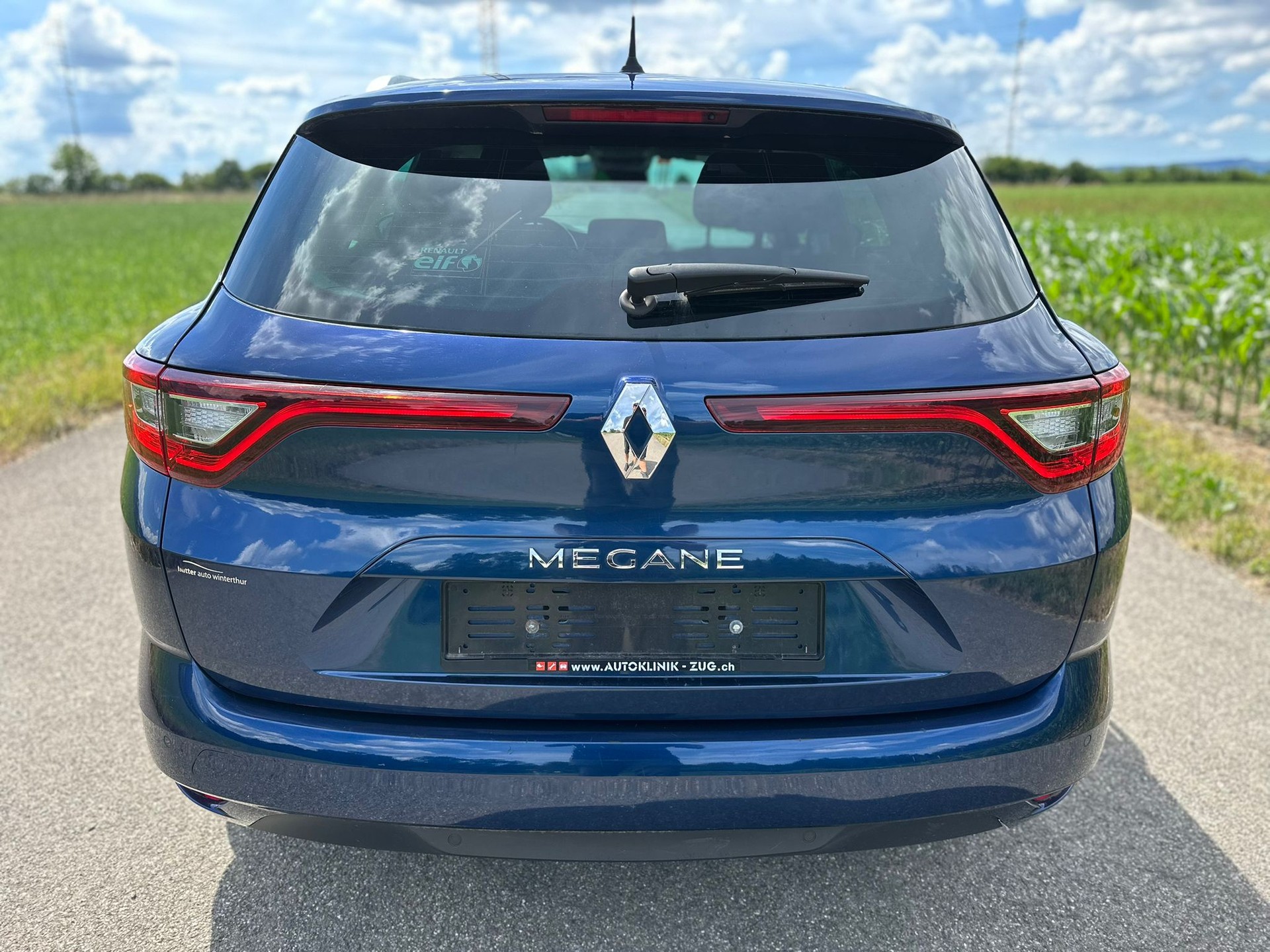 RENAULT Mégane Grandtour 1.2 16V Turbo Bose EDC-image-6