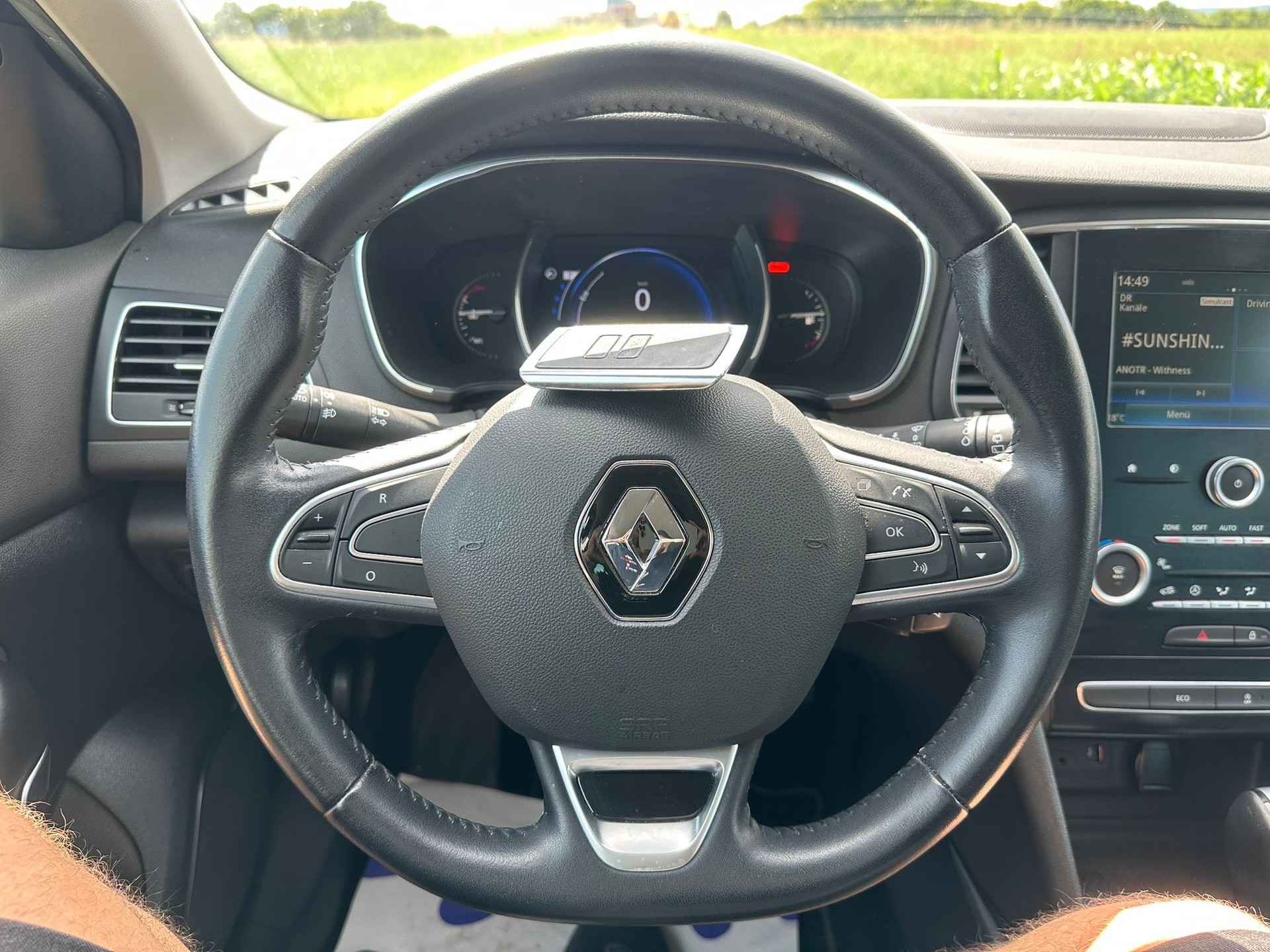 RENAULT Mégane Grandtour 1.2 16V Turbo Bose EDC-image-13