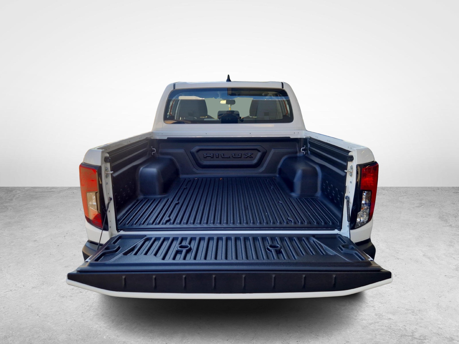 TOYOTA Hilux Double Cab.-Pick-up 59KWh Comfort-image-11