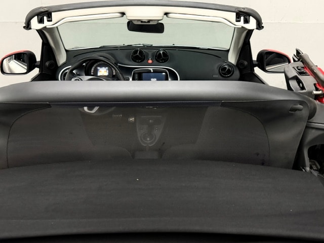 SMART fortwo Cabrio Sport 90 HP twinmatic-image-17