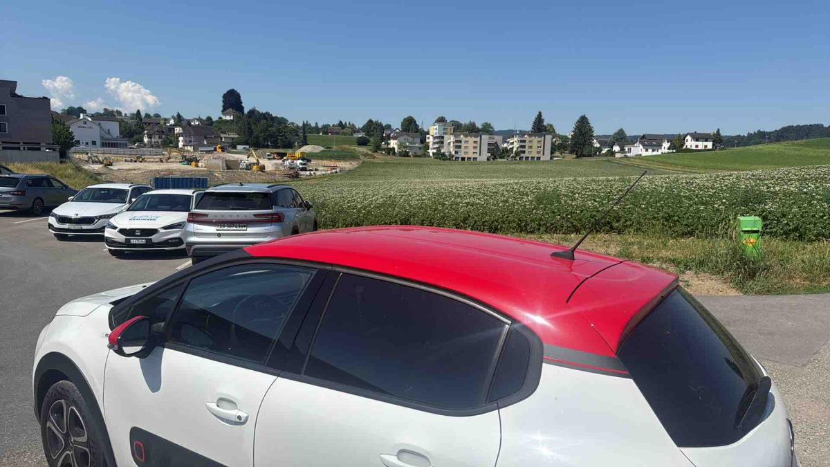 CITROEN C3 1.2i PureTech Shine EAT6-image-5