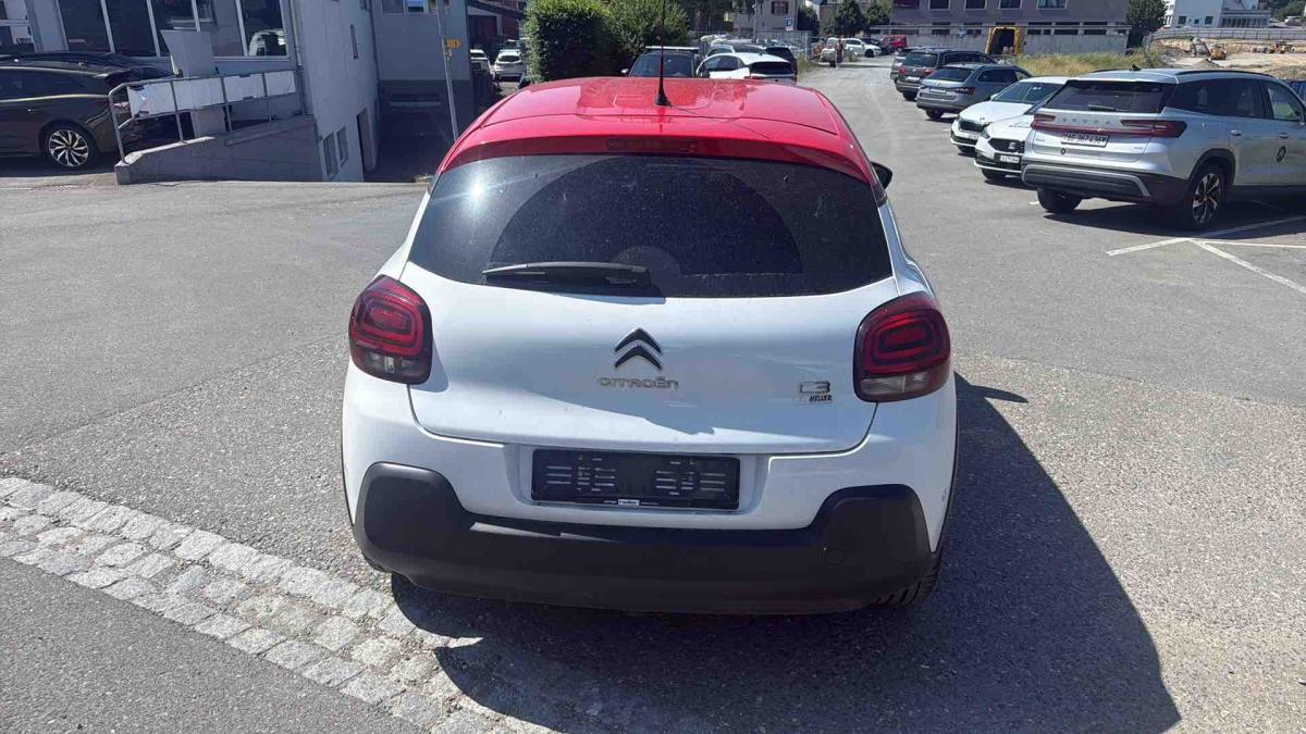 CITROEN C3 1.2i PureTech Shine EAT6-image-4
