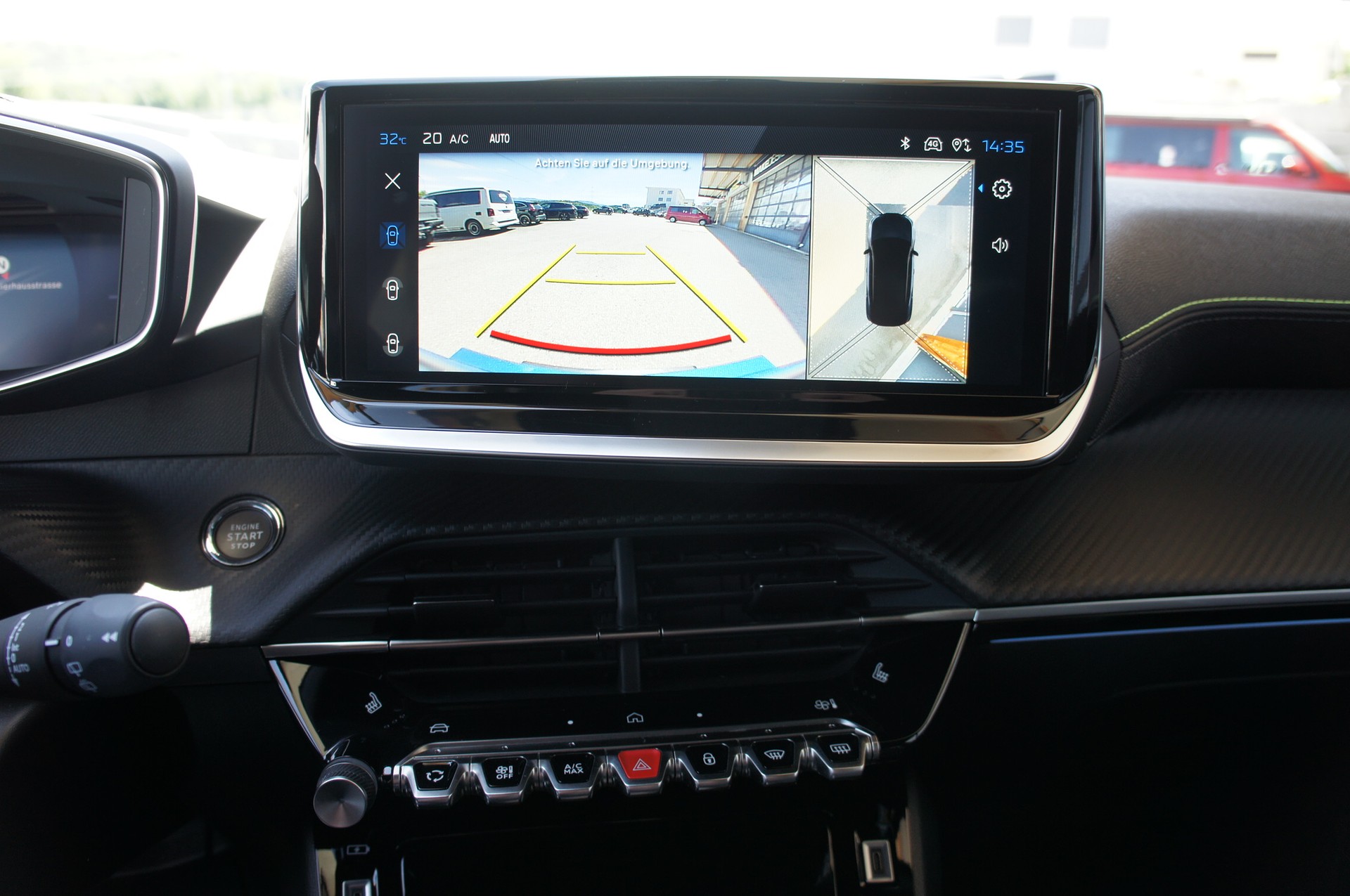 PEUGEOT 2008 1.2 Hybrid 145 MHEV GT-image-18