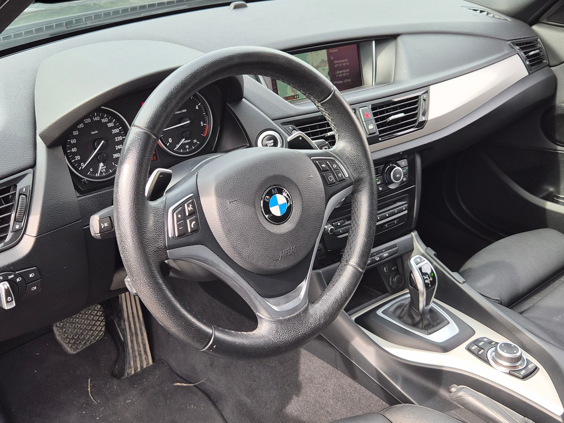 BMW X1 xDrive 20d Sport Line Steptronic-image-11